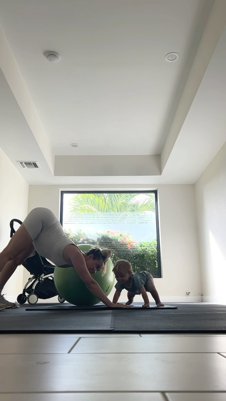 I used to post videos like this with my little girl all the time, but haven't had a chance with this guy (he's usually asleep when I workout)...... he's getting some Insta airtime today though. V cute workout buddy (minus the slap at the end #boys) š¤