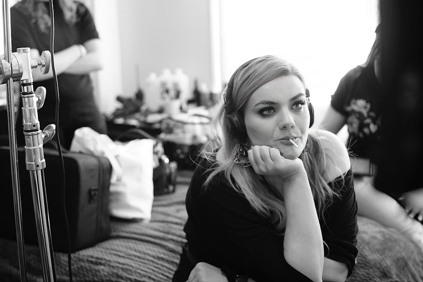 @devilsgame.movie candid moments photo dump captured by the sneaky but talented @zhirayra
#devilsgame #femalefilmmakers #behindthescenes