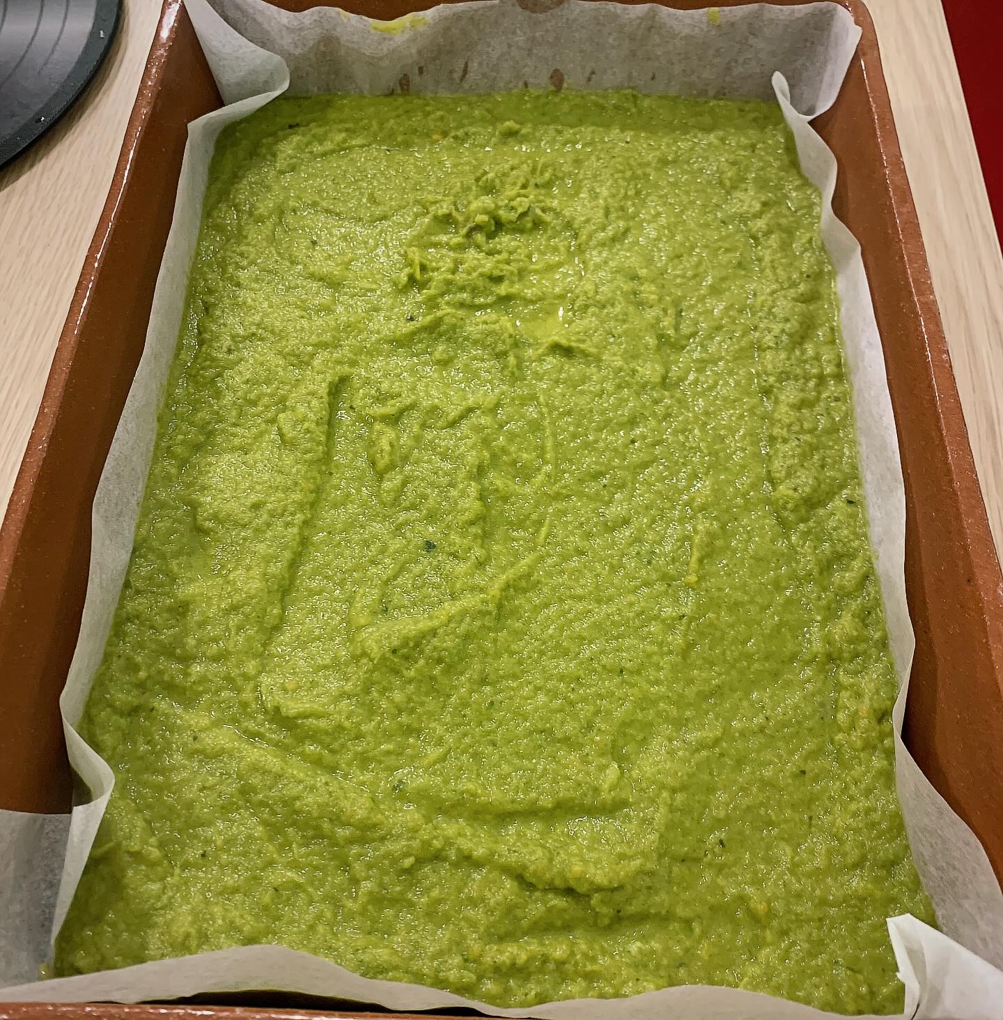 Fabrication de bouillon-cubes maison ! J'utilise désormais mon vitaliseur de Marion... J'y croyais pas : le goût des légumes est absolument incroyable 😛😛 !! Recette facile, disponible sur mon blog 😙😙.
.
#BonAppetit !
.
.
+ de 170 recettes et astuces sur
www.delicieuxsanssucre.com
Ou lien cliquable dans ma bio @delicieuxsanssucre
.
Créez VOTRE MODE D'ALIMENTATION sur mesure 🎁🎁 avec le programme TAPAS :
Un programme de folaï pour vous guider vers une alimentation saine, gourmande et durable en 8 modules ultra-pratiques !
.
.
#Transformezvotrealimentation
#MangerMieux #MieuxManger #Alimentation #AlimentationSaine #Flexitarien #FaitMaison #DansMonAssiette #MangerSain #MangerSainement #cestropbon #EquilibreAlimentaire #ReequilibrageAlimentaire #DelicieuxSansSucre #IgBas #IndexGlycemiqueBas #RegimeIgBas #miam #miamMiam #VraimentSain #SansGluten #gourmand #Bio
#LegumesDeSaison