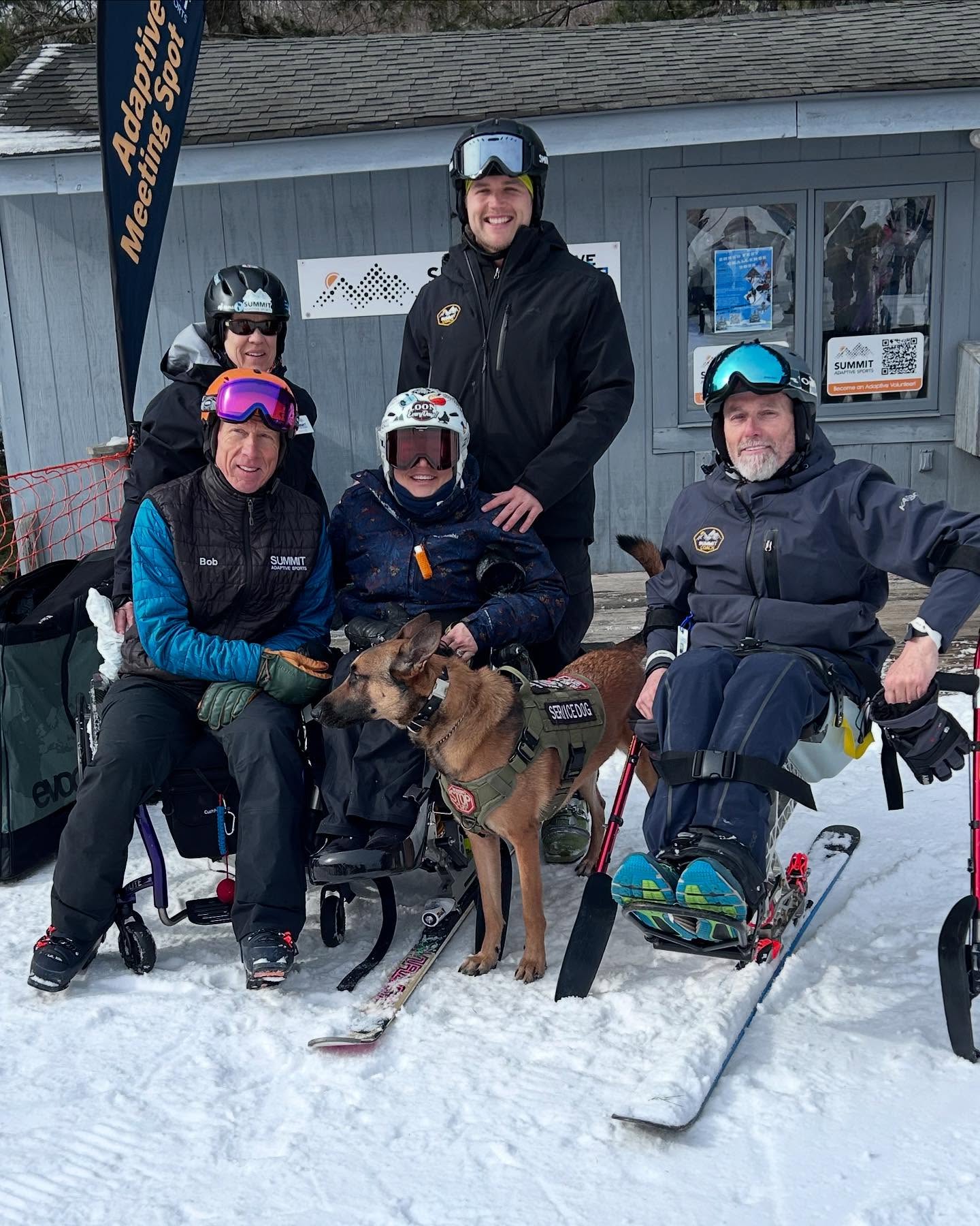 The first day of our Veterans weekend event was fantastic! With the support of @moveunitedsport and the deptvetaffairs (VA), Summit was able to offer a weekend of skiing and riding to many local #Veterans. We’re grateful for their service, and glad they choose to spend their rec time with us! And tomorrow, we get to do it all over again!
#AdaptiveSports #Skiing #Snowboarding #HumanAchievement #SkiSundown #Connecticut #NewEngland #Winter