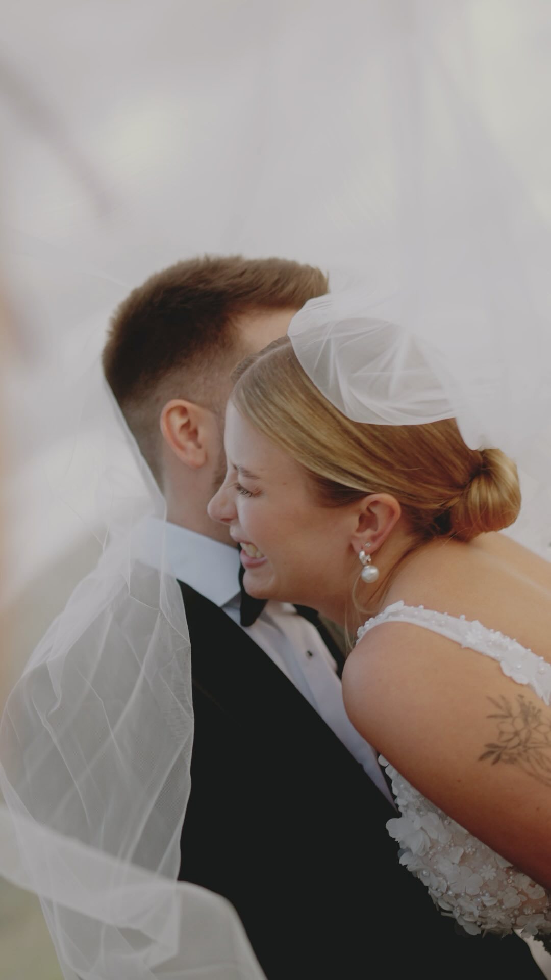 S&T- Mallorca Wedding -Little Moments 🤍🌴✨
Weddingplaner @levin.wedding
Photo @klassen.weddings
Video @thoselittlethings.de
Furniture +Caterer: @totapunteventscatering
Flowers: @decoeventsbyfina
Speaker: @die.redekunst
Dress: @brautbluete
DJ: @djrobinh0
Saxophone: @norbertfimpel
Vases: @thefeatherette
#destinationwedding #weddingplaner #weddingphotography #weddingplannermallorca #weddingfilm #modernbride #bridetobe #weddingcinematography #weddingmood #justmarried #realwedding #fineartwedding #mallorcawedding