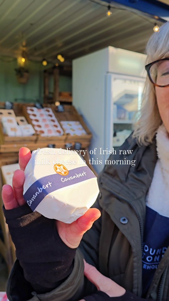 Proud to stock a number of Irish raw milk cheese at the market, Corleggy Cheese is one of our biggest suppliers, and this is our fresh delivery for today!
Here at the Airfield Farmers market until 2.30 today!
#rawmilkcheese #irishcheese #dairy #cheese #farmersmarket #shoplocal #supportirish