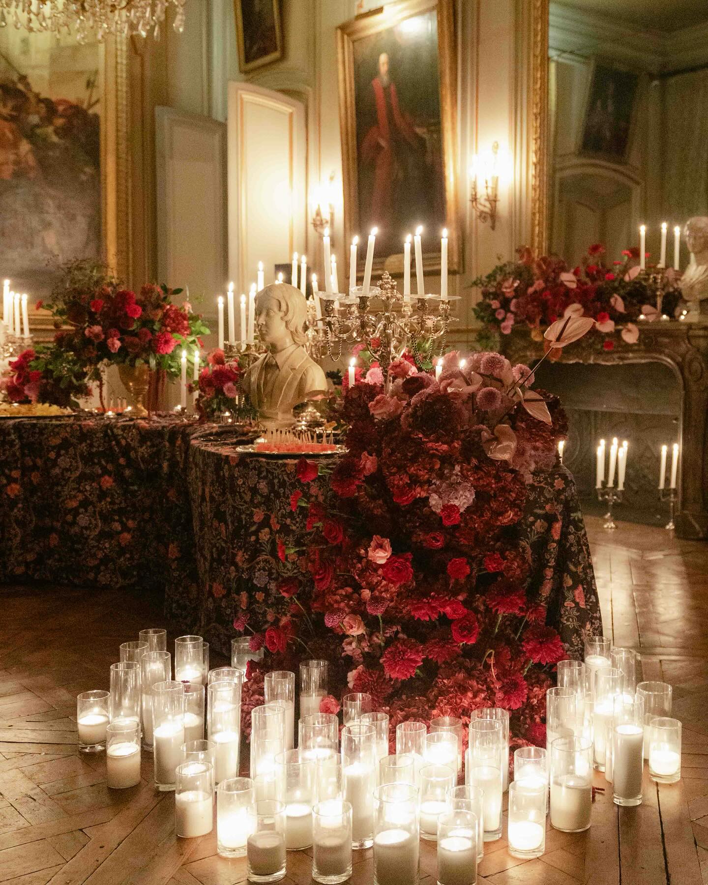 What a night! Château de Champlâtreux was in full celebration yesterday. Thank you to all our vendors and guests for coming out and contributing in making this evening so magical. We still have ⭐️ in our eyes. #chateaudechamplatreux #chateauwedding #frenchchateauwedding #luxuryevent #destinationwedding #pariswedding
Venue @chateaudechamplatreux
Photography @zephyrkokphotography
Event production & design @lauraandrea_wedding
Entertainment @cameleonlorchestre
Floral design @ateliermimozaparis
Content creator @mysocialweddingparis
Food @entre_mets_et_fragrances
Cocktail / Bar @chateaudechamplatreux
Cake @angedaniellegimenez
Rentals @126events