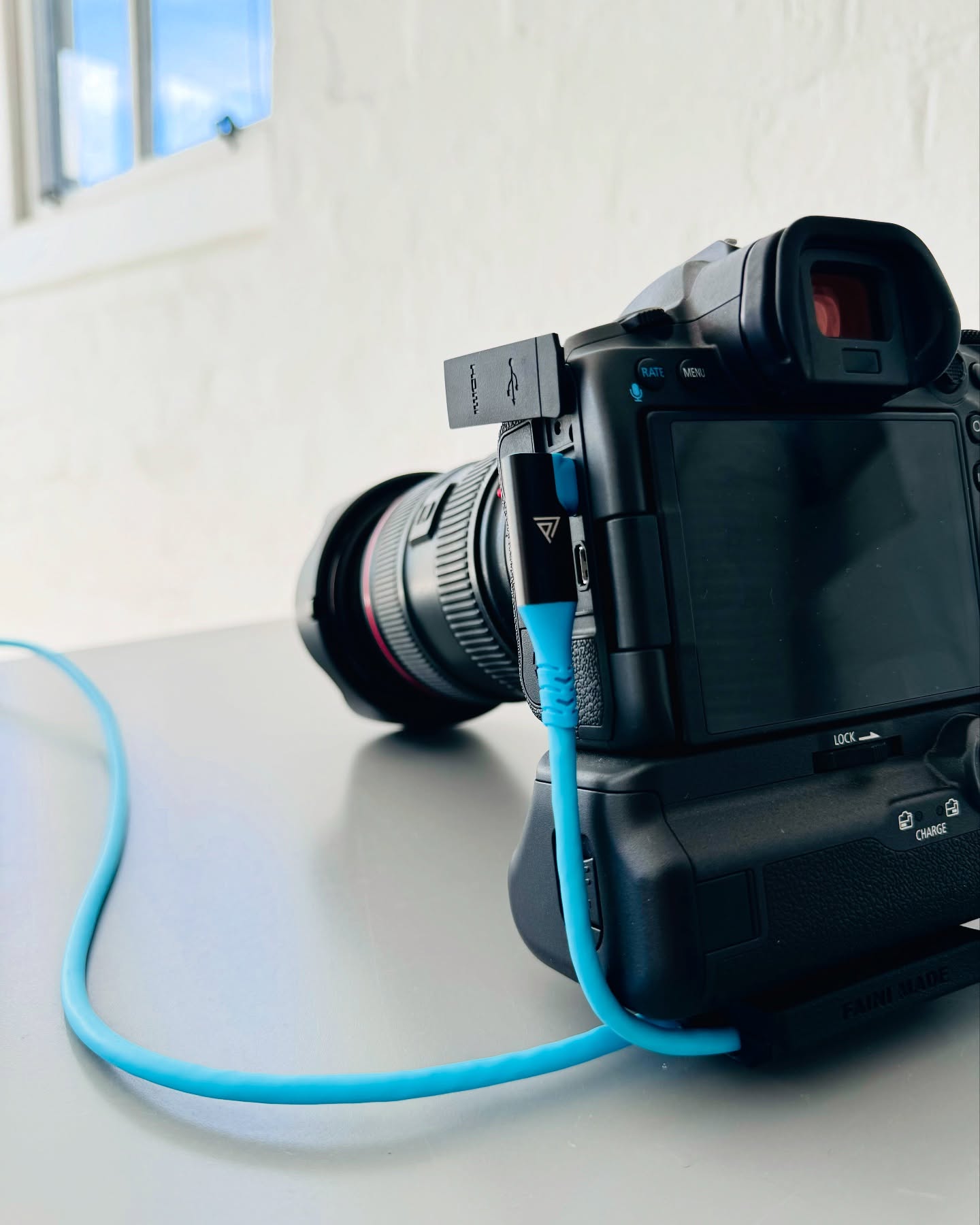 Form meets function. With its sleek design and vibrant colour, the Prism Tether cable isn’t just built to perform, it’s built to stand out. Style and reliability, all in one! #prismtether