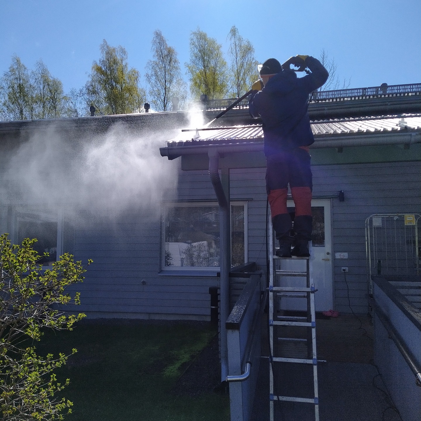 Pese sinä, niin minä kuvaan 😂