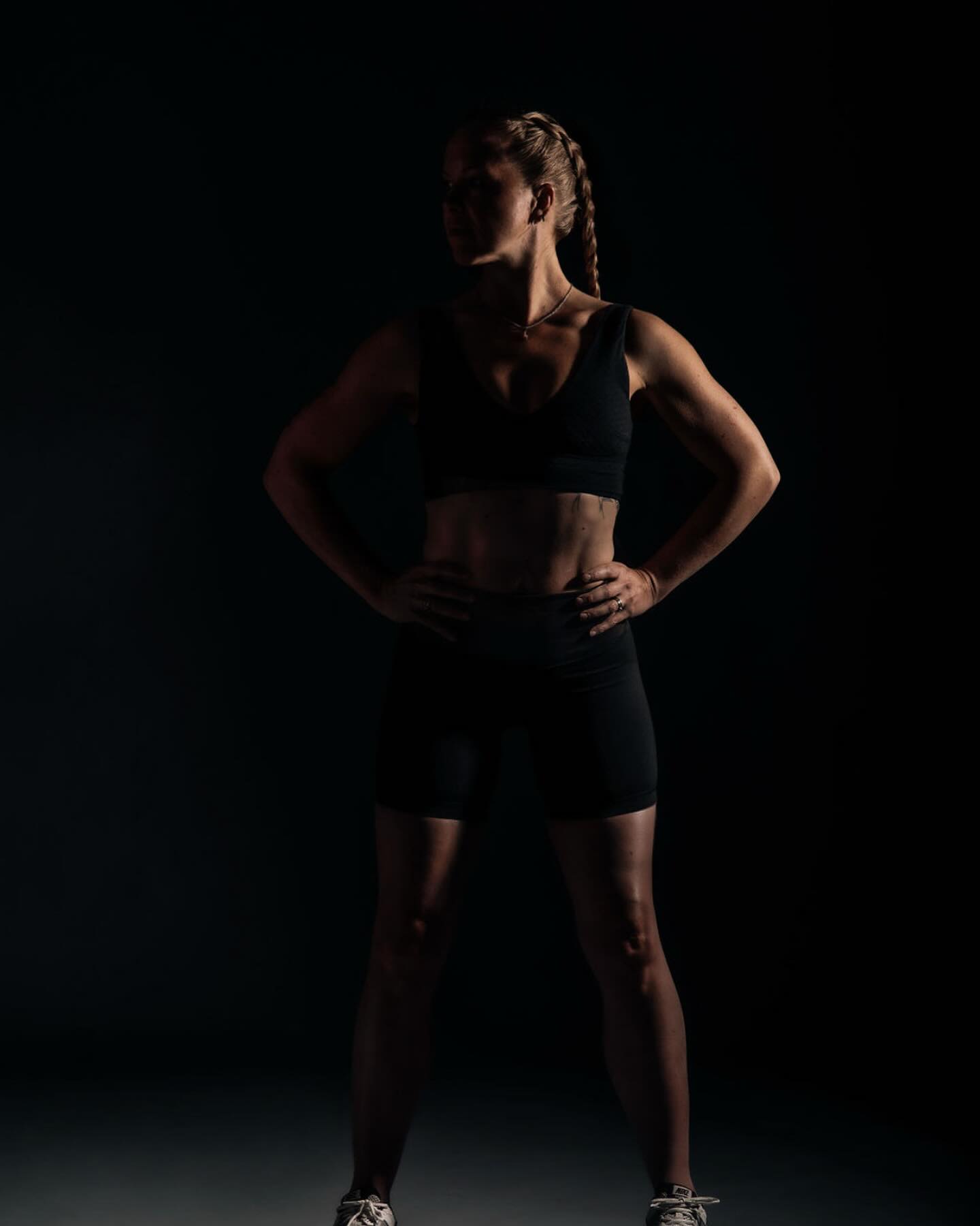 New year new me!
JK we’re well into 2025 at this point and as you can see it’s the same me. No surprises there except this year there will be some changes and shifting coming up and it’s all very exciting🙌
For now I am getting ready to add new times slots in my schedule for virtual training supported by my app. I am really looking forward to helping you meet your fitness goals in this format. If you’d like to inquire about virtual training please reach out! 🎉
It’s also time to bring back our very favourite —-ASS CLASS— which I will be offering in person as usual but also in a virtual/app format. This is all coming up so stay tuned!
#virtualtraining #personaltraining #trainingapp #strength #ideas #change
@danazarownyphotography 🙏🏻 🤗
@prettyrecklessglam thank you for my boxer braids!