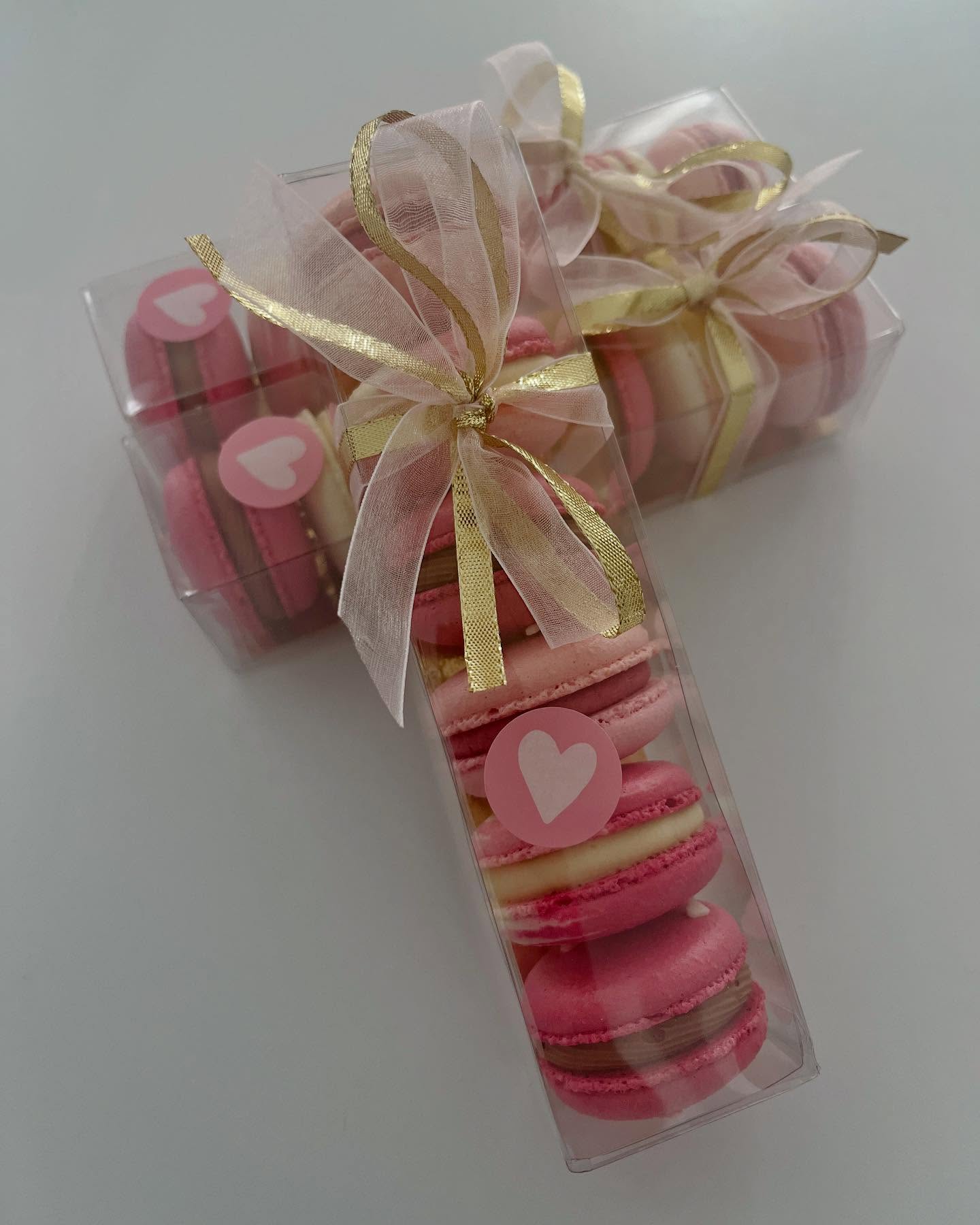 🩷 Valentine vibes 🩷
Nog een paar macarondoosjes, sweetboxen en taartjes beschikbaar! Meet info in mijn stories, stuur me een berichtje om te bestellen 🩷
#zozoet #zozoetoostende #macarons #macaronlove #valentijnsmacarons #valentijnscadeau