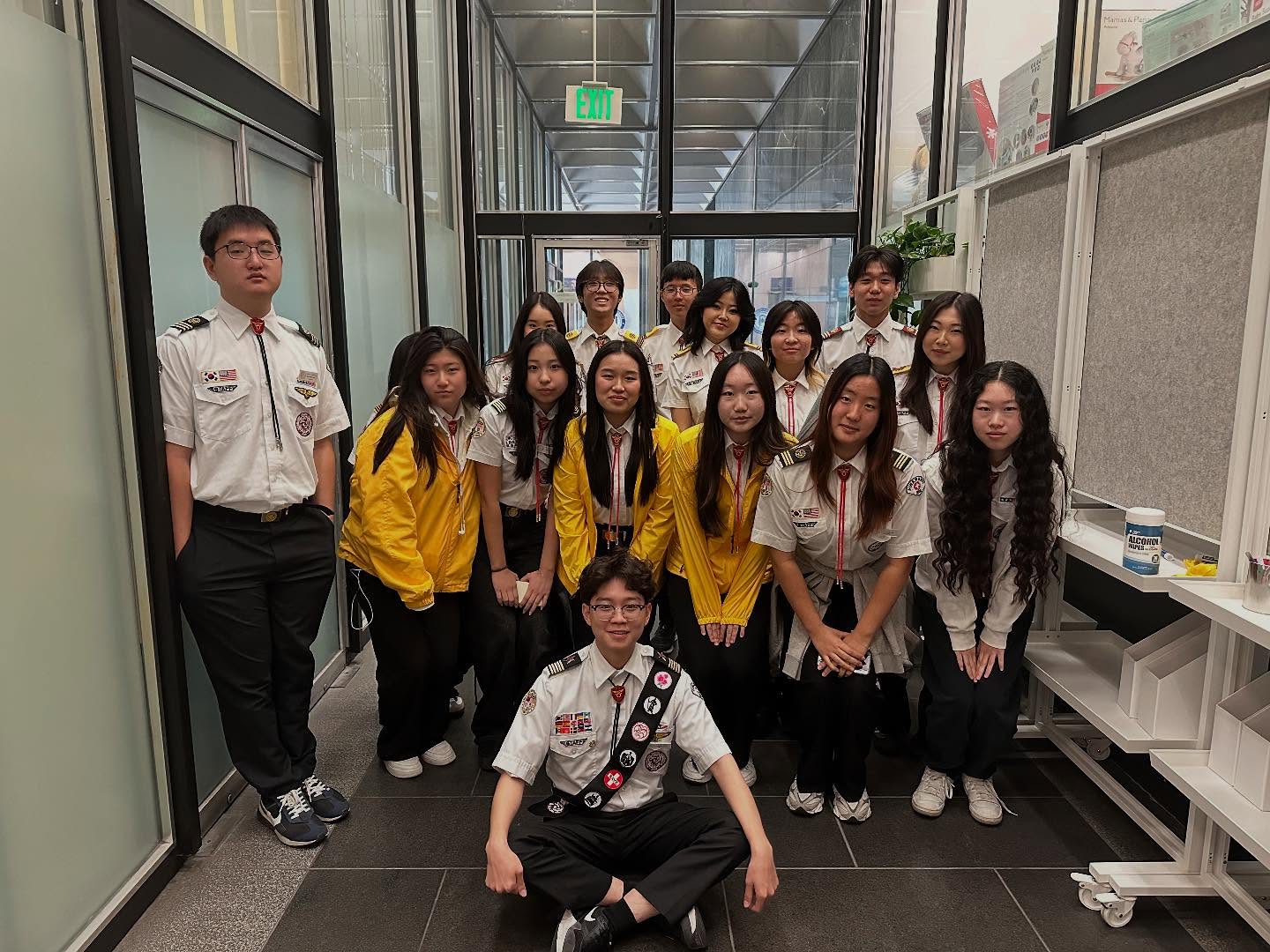 📣‼️February Summit Board Meeting📣‼️
Our summit and chapter officers gathered together during this February Summit Board Meeting to recap events that were done in January.
Our next important events will be the Vision Concert on February 15th and the Coming of Age Tea Ceremony will be on February 22nd. We have been preparing and organizing for these two big events!
Thank you to the summit and chapter officers for always working so hard and being punctual for our meeting!
👩💻👨💻‼️