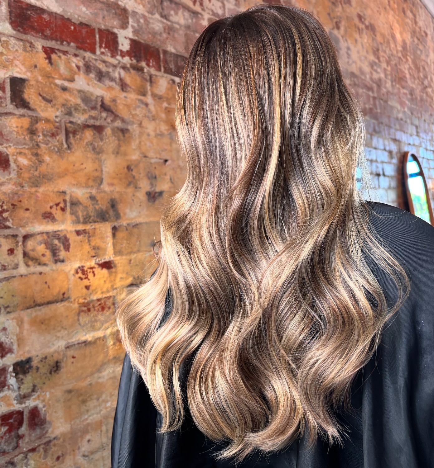 The most perfect bronde 🤎
#PrestonSalon #MelbourneSalon #HairSalon #BeautySalon #PamperYourself #HairGoals #BeautyTreatments #SalonLife
#MelbourneBeauty #PrestonBeauty #HairStylist #BlondeGoals #SelfCare #TreatYourself #GlamSquad #HairCare #SkinCare #Wellness #SalonServices #BookNow #FeelBeautiful