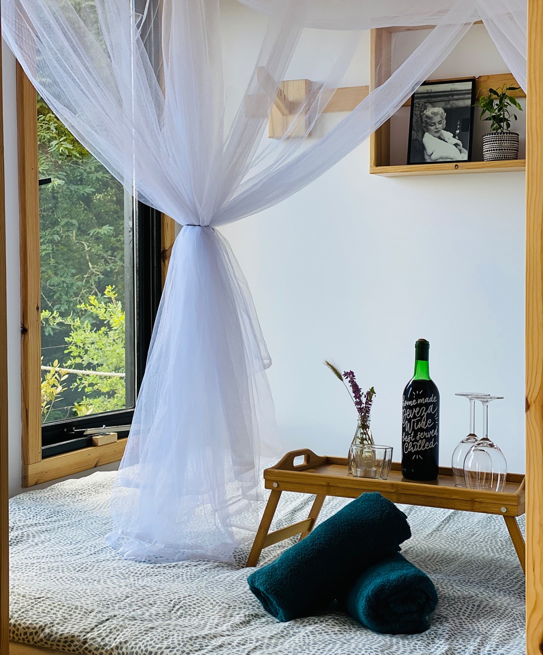 Tiny houses bed nook 🥰
The double beds in our tiny houses Sun and the Woods are placed in a bed nook (in Dutch we say bedstee), which gives it a extra cosy and romantic vibe.
Handmade by Giel himself and decorated by Karin.
Want to experience sleeping here?
They are both still available from Saturday Aug 30 till Friday Sept 5, and with the code DEVEZA2025, you get a 15% discount!
wwww.landofdeveza.com/accommodations
•
#glampingportugal #tinyhouse #tinyhouseportugal #tinyhousebed #bednook #selfbuilttinyhouse #woodwork #tinyhousesun #summerholiday #vakantieinportugal #bijzonderplekje #glampings #glampingsportugal