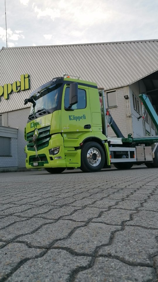 #tröschfahrzeugbau #kienertrucks #mercedestrucks #actros #welaki #käppelischwyzag
