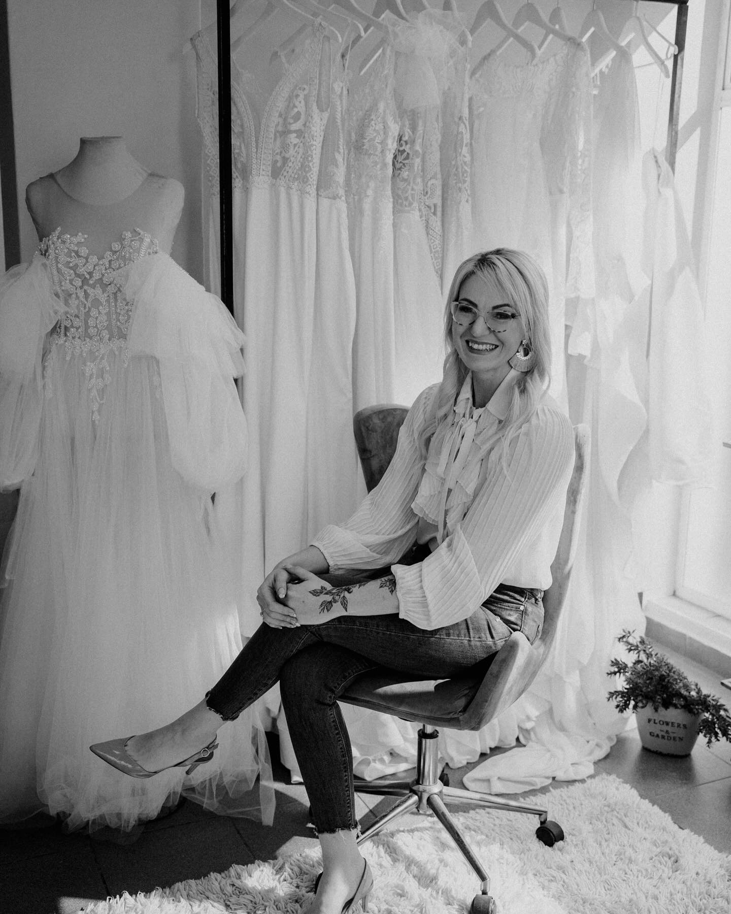 I thought it would be a great idea to personally introduce myself again, especially to all our many new followers! So this is me, the face behind the brand, of Hanrie Lues Bridal 😃
I have been designing bespoke garments for clients, for 20 years now & what started out in a small little sewing room in my parents house, has led me to my first, beautiful bridal boutique, in Hilton!
•
Living in the heart of the KZN Midlands, with my precious daughter Phoria & incredible partner Daniel, has truly been such a blessing. I enjoy hitting the gym every day (for sanity & gains🤣), painting when I have some spare time, exploring adventures with my family & listening to hours of podcasts 🫣
•
It has taken many years of growing pains, surviving an industry-killing pandemic & many personal losses, to get here.
In a place where I can truly say, my company is once again blooming into something beautiful & I am living a life I can be proud of.
For many of you who already know me, you have walked much of this journey with me. So you understand when I speak of how far I’ve come. I could not have made it without your support!
•
I thank my Lord and savior every day for His never ending blessings, for the talent to create intricate beauty with my hands & to bless people with my work. It is a privilege that I don’t take lightly!
•
I am so excited for all the stunning designs we are going to bring to life in 2025 and beyond. Stay tuned as my journey continues & we keep making dreams a reality at Hanrie Lues Bridal 🥂🎉 - Love & Light, Hanrie 🩷
#bridaldesigner #fashiondesigner #weddingdressdesigner #behindtheseams #creativedesign #weddingdesigner #bridalboutique