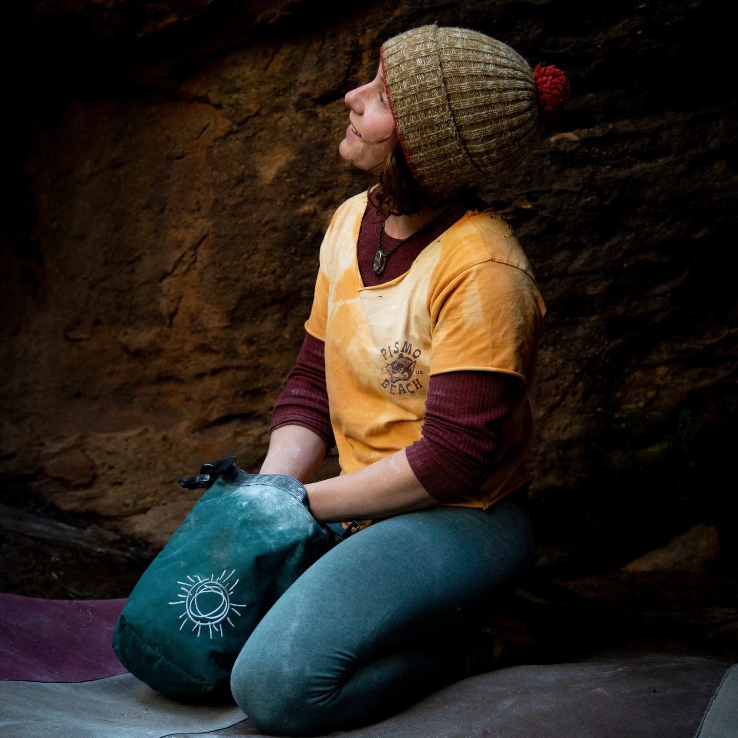 🔅 CHALK POTS 🔅
We're down to our last couple of custom Sunshine Chalk Pots, made in collaboration with the big boys at @bigrigclimbers
Each of these pots are completely unique, and one of a kind. We'll never be making a run of chalk pots like this again, so now's your moment!
📸 @rocklands_visual_diary
#rocklandsbouldering #capetownsouthafrica #womxnwhoclimb #chalk #climbingforhappiness #yogaforclimbing