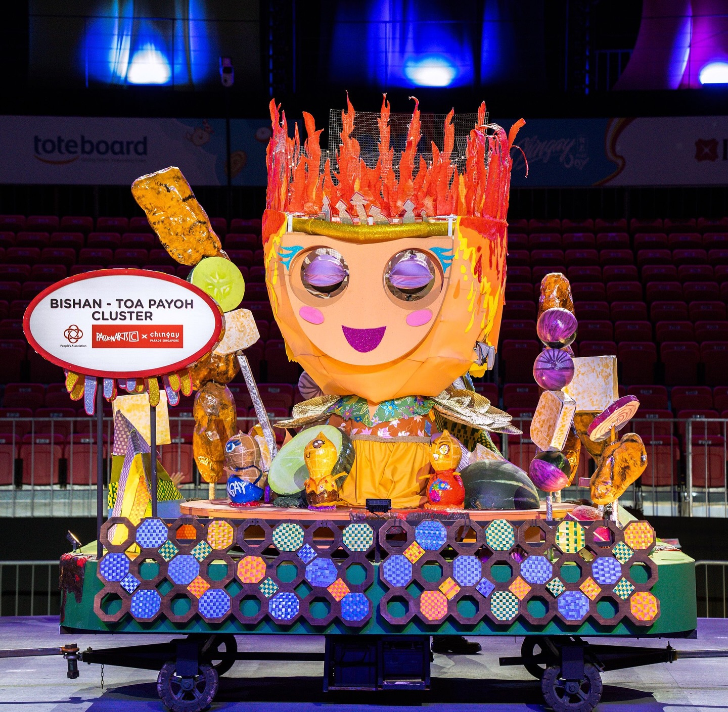 ✨ Art Wonderland at Chingay 2025! ✨
We are thrilled to announce our collaboration with the People’s Association for Chingay 2025, one of Singapore’s iconic multi-cultural celebrations! Five of our talented students—Hannah Mak, Nathan Yeo, Melodie, Gisele Seah En, and Yurique’O Soh—have brought their creativity to life with Peanut People, a delightful addition to Bishan-Toa Payoh’s Satay Dreams float.
🌟 Witness their artistry in action and show your support by voting for Satay Dreams at this link=> https://www.chingay.gov.sg/vote-commfloat25/ . Every vote counts, and the voting closes at 9 PM tonight!
📺 Catch the full telecast and spot the adorable Peanut People at the 38-minute mark=> https://www.youtube.com/live/NIks1xP0rQQ?si=GNpLDAXDrKNl7-L_
Let’s celebrate the power of art and creativity in our community! 🎨🎉 #chingaysg2025 #SatayDreams #artwonderlandsg #celebratewithjoy #chingay2025