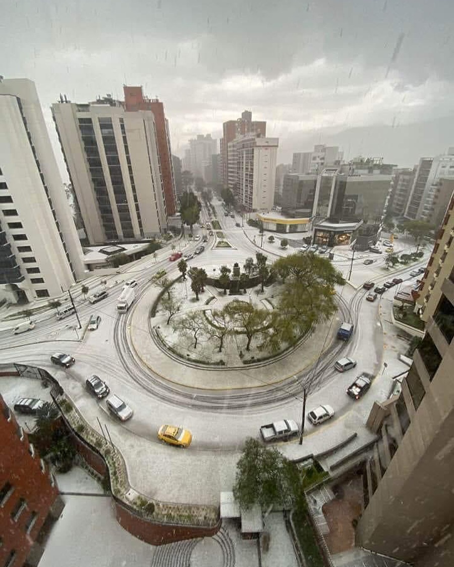 ๐QUITO, ECUADOR ๐ช๐จ
Vamos Trips - Welcome ๐ค to ecuador ๐ช๐จ
Quito, Ecuador ๐ช๐จ, a UNESCO World Heritage site, is the perfect destination for travelers seeking rich culture, history, and stunning landscapes! Nestled in the Andes, this vibrant city boasts a breathtaking combination of colonial architecture and modern charm.
Must-visit spots:
๐ **La Mitad del Mundo**: Stand on the equator line and experience the unique feeling of being in both the northern and southern hemispheres at once!
๐ **Old Town**: Wander through cobblestone streets and admire beautifully preserved colonial buildings, churches, and plazas.
๐ **Cotopaxi Volcano**: A short trip from Quito, offering epic views and hiking adventures for nature lovers.
๐ **Telefรฉrico**: Take a cable car ride up to Pichincha Volcano for panoramic views of the entire city and the surrounding mountains.
The perfect blend of natural beauty, history, and adventure awaits in Quito! ๐๏ธโจ
#VamosTrips #TravelQuito #EcuadorAdventures #VisitQuito #DiscoverEcuador #ExploreSouthAmerica #Wanderlust #TravelGoals #QuitoViews #NatureLovers #UNESCOHeritage #mountainviews