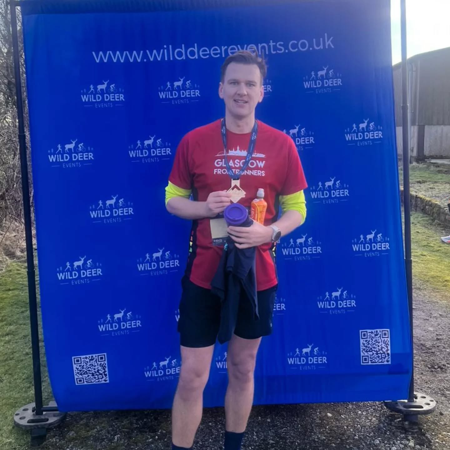 🏅 Medal Monday 🏅
A huge congratulations to returning client @lwardy8 who completed the North Lakes Half Marathon yesterday.
He battled through hills and headwinds in the stunning Cumbrian countryside and came away with his 2nd fastest half marathon.
Lewis is well into training for the @manchestermarathon which will be his first marathon 🤩
There are still a couple of places left to join RPC for Spring and Summer goals so drop me a message if you are interested in joining our team.
#runproudcoaching #RPC #runningcoach #medalmonday