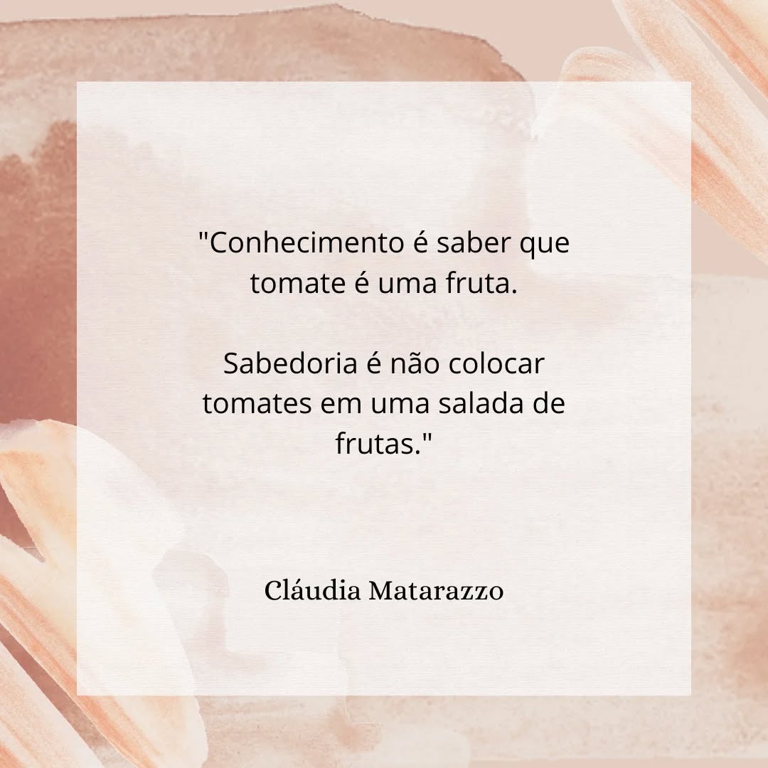 Estejamos atentos para que as informações e conhecimentos que temos em nossa mente racional sejam manejados com discernimento.
De forma a não deixarmos de lado o bom senso, a flexibilidade, o respeito ao outro e a sabedoria ao fazermos uso de nossos "conhecimentos técnicos".
Certa vez, Bert Hellinger, que havia servido como sacerdote católico, participava de um evento e ouviu a seguinte questão (ou algo parecido com isso):
O que deve estar à frente, as pessoas ou a religião?
Ele conta que não pôde dormir à noite, pois percebeu o quanto vinha sendo rígido ao dar mais importância aos dogmas e protocolos religiosos que às pessoas e suas necessidades.
Que possamos ser guiados pela Sabedoria Divina que se manifesta em nossas mentes e corações.
.
.
Agradeço à @claumatarazzo por sua pérola de sabedoria.