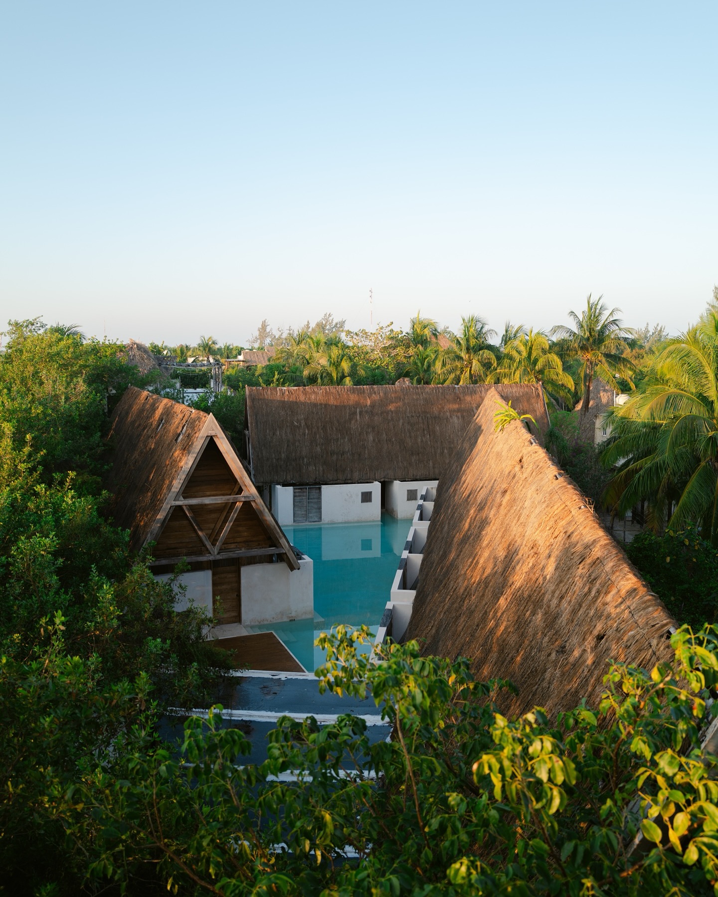 Finally getting around to sharing some highlights from Isla Holbox last month, starting with our gorgeous hotel! We loved this family-owned 12-room boutique hotel and couldn’t say enough good things about the wonderful staff. Would recommend for a couples vacay or girls trip (no kids allowed!).