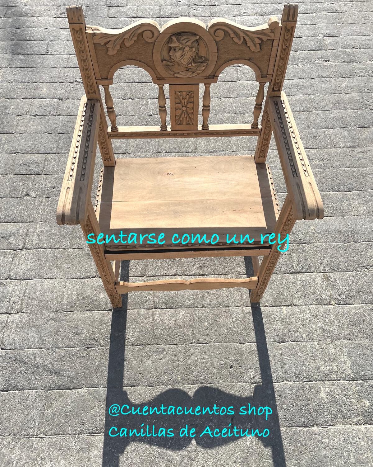 new @cuentacuentosshop 🫅👸👑 king chair