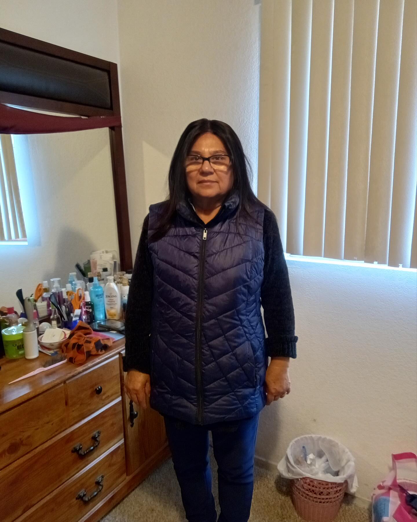 Big smiles in California! 🌅 Happy to celebrate a another recipient receiving a beautiful wig, bringing confidence and joy to their journey. 💕 Each wig tells a story of resilience and hope—thank you for letting us be part of yours!
•
•
#WigLove #CaliforniaDreams #confidencerestored #dowonders #wigsbylillianlee #cancersurvivor #wig #wigrecipients #wigdonation #wigdesigner #donatetoday #wigsforkids #wigsforhairloss