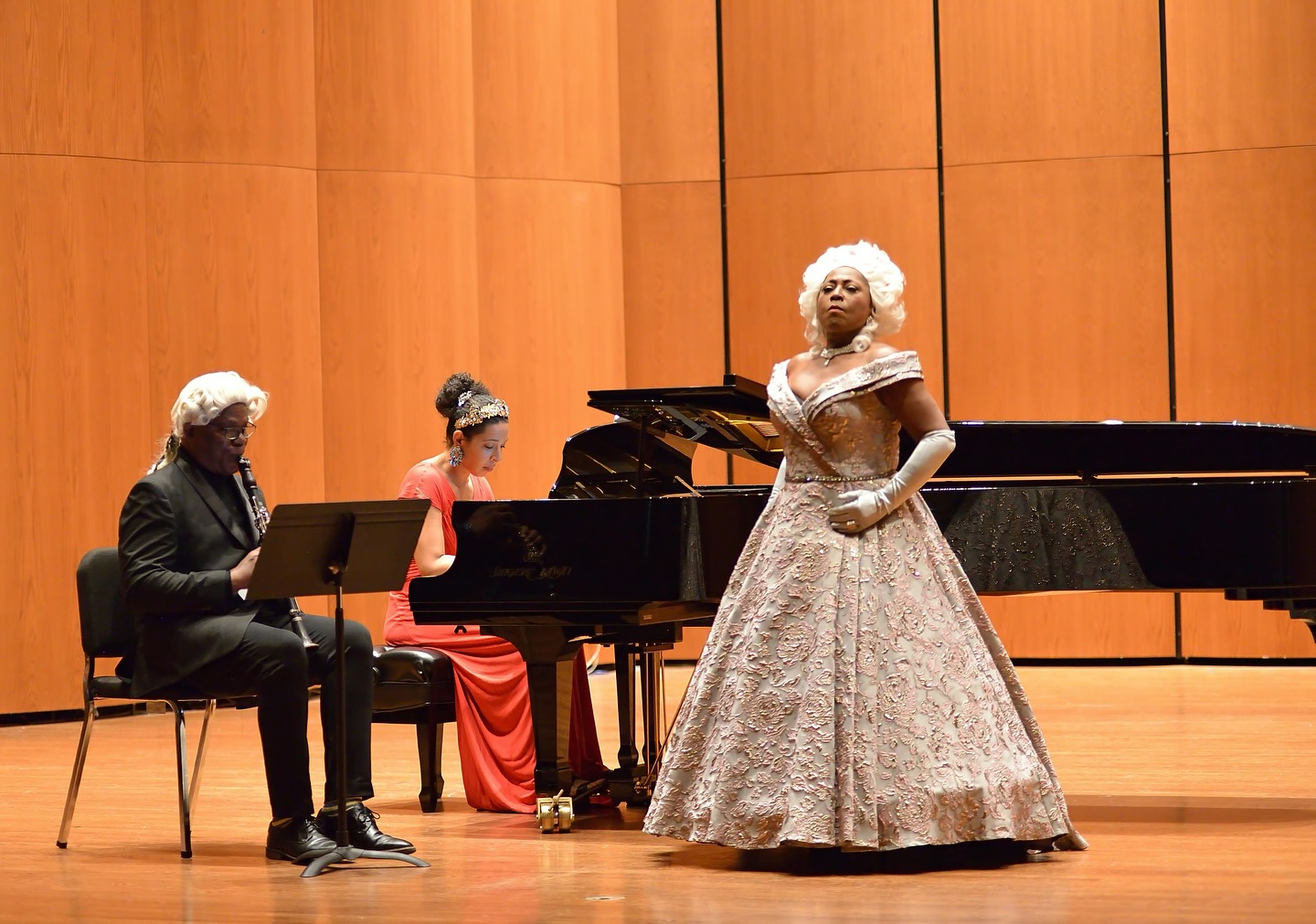 Official and unofficial Jacksonville with @ritz_chamber_players💛🎹
Nov ‘24
#chambermusic #bhm #piano #instapiano #pianogram #musiciansofinstagram #classicalmusic #blackcomposers #womeninmusic #livemusic #soprano #opera