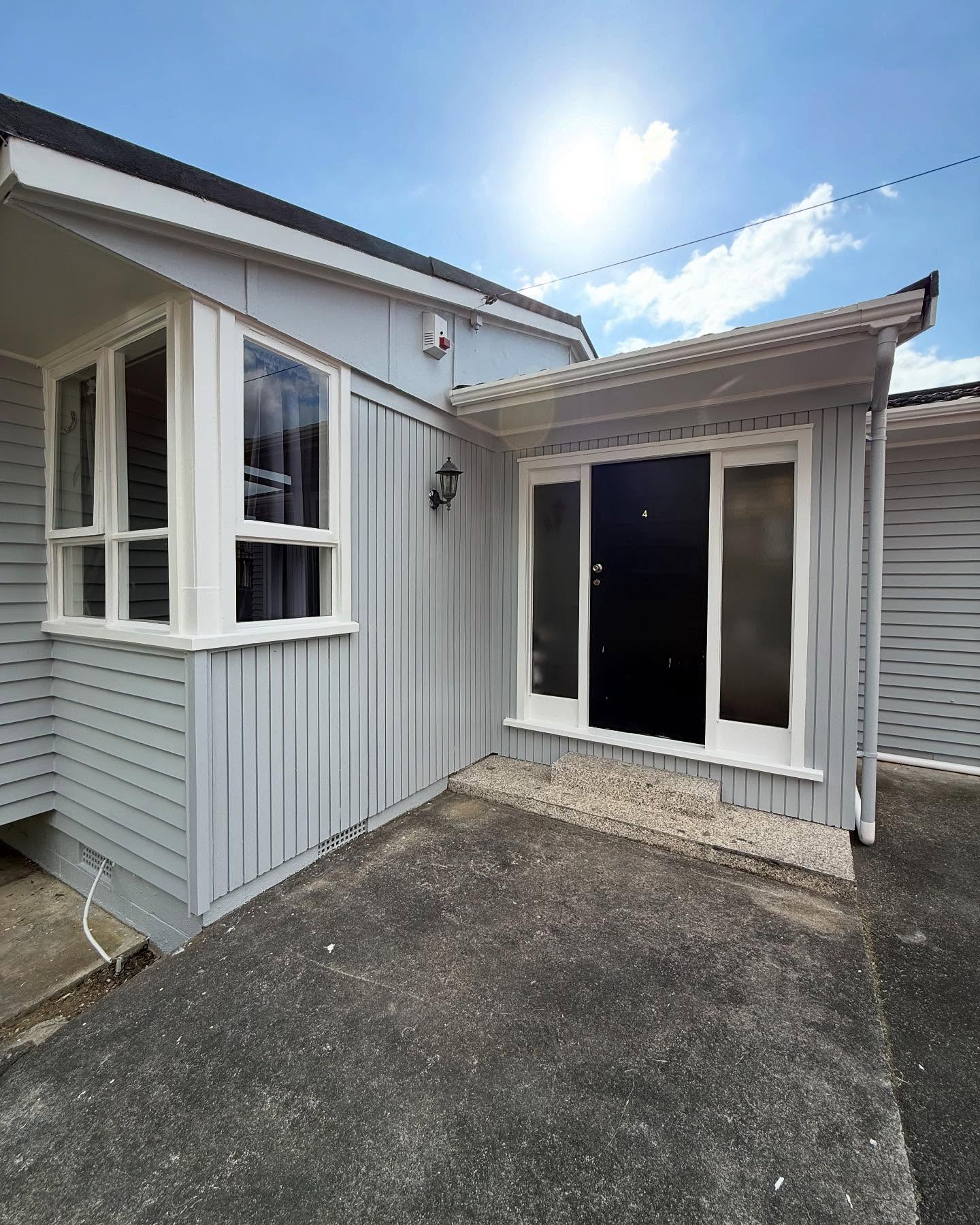 What was originally booked for an exterior re paint 🎨 ✨ , ended up being more like an exterior restoration job. New trims , soakers, scribers and few rotten epoxy repairs. Challenge accepted! Great job from the team 💪 🏡 #exteriorpainting #aucklandpainters #silverstaterenovations