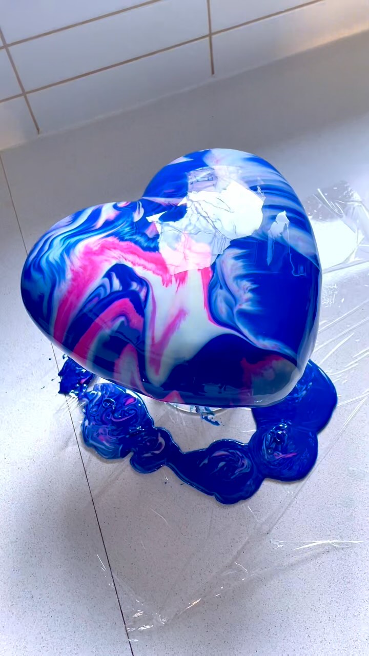 The perfect gift for your partners this Valentine’s Day!!! Order yours now on www.prettylittlelayerstoronto.ca (link in bio)