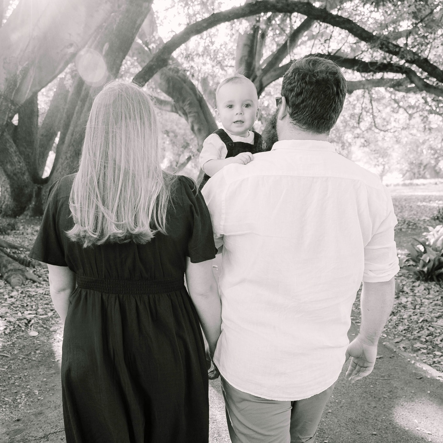 Warning: Cuteness overload ahead!
Just when I thought I’d seen it all, this little one comes along and steals the show! #famgoals
Book in now for a session in and around Perth!
Only $240 for a mini session, or if you want to capture a longer session with some outfit changes go for the 1 hour session for only $350:)