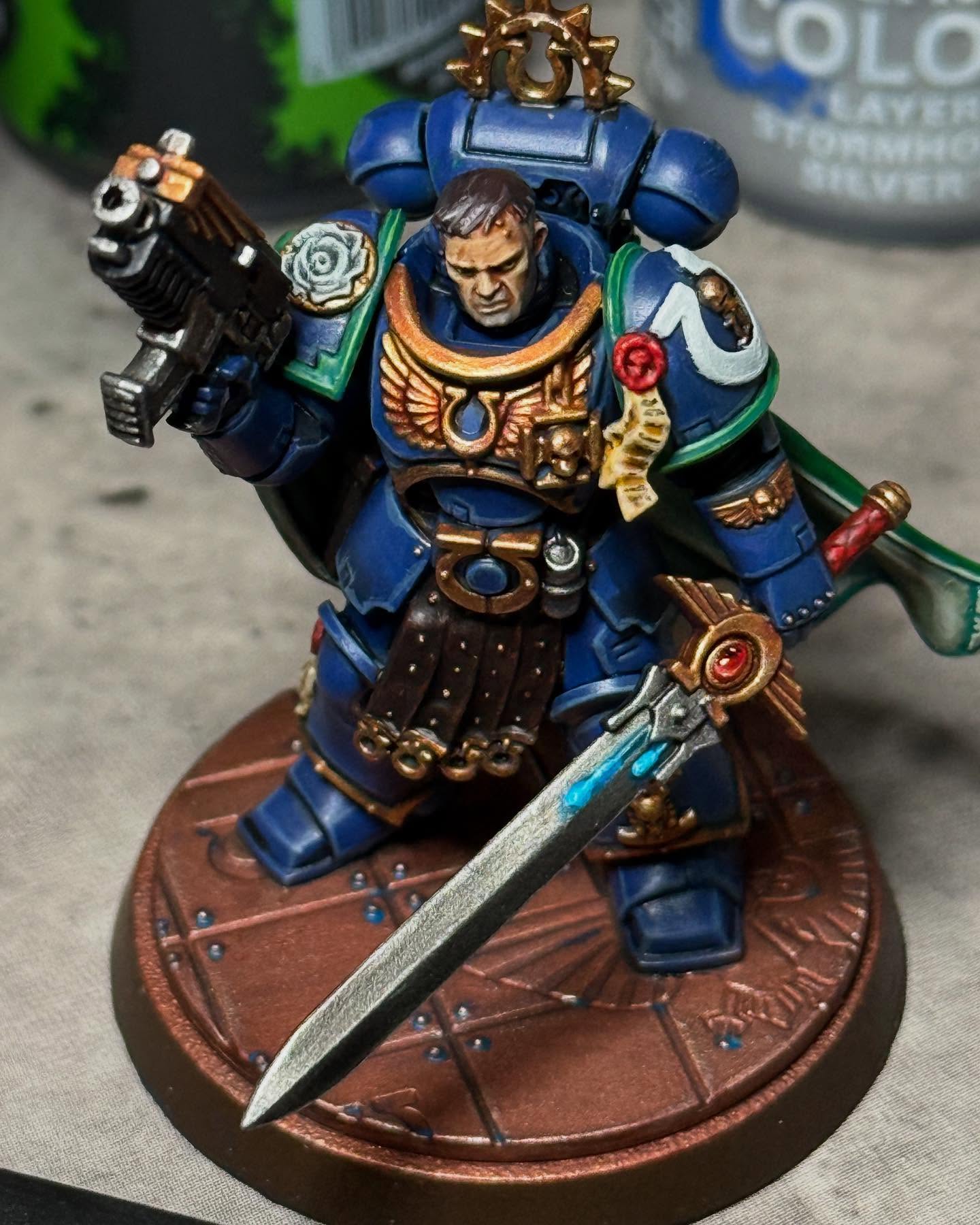Since the release of #SpaceMarine2 I’ve really been getting back into my #Warhammer , painting used to be one of my favourite hobbies and thankfully although the years have advanced some, my eyes still seem keen. So here’s a few of my latest, for your hopeful enjoyment #miniaturepainting #miniature #warhammer40k #warhammercommunity #warhammerpainting #paintingwarhammer #paintingminiatures
