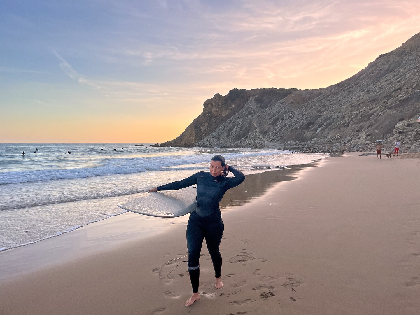 If home is where the heart is, then mine is right here. 🌅
#algarve #algarvecoast #algarvelovers #algarvesurf #algarvetourism #surfportugal #burgau #burgaubeach