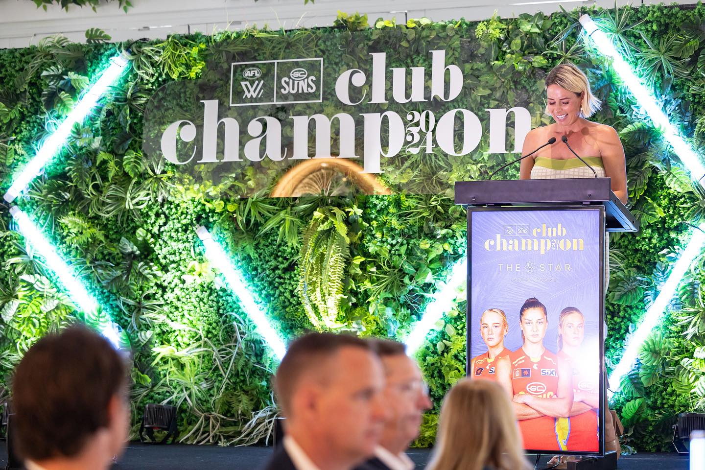 AFLW Club Champs 2024! Flash back to November last year where we celebrated the women of the @gcsunsaflw in style! Hosted at the @thestargoldcoast AOV rolled out a red carpet, together with a photo opportunity in the foyer. While centre stage was adorned with our greenery wall lit by our LED tubes, complimenting the table centrepieces and ongoing theme of the event 🌟
📸 @novasoma_photography