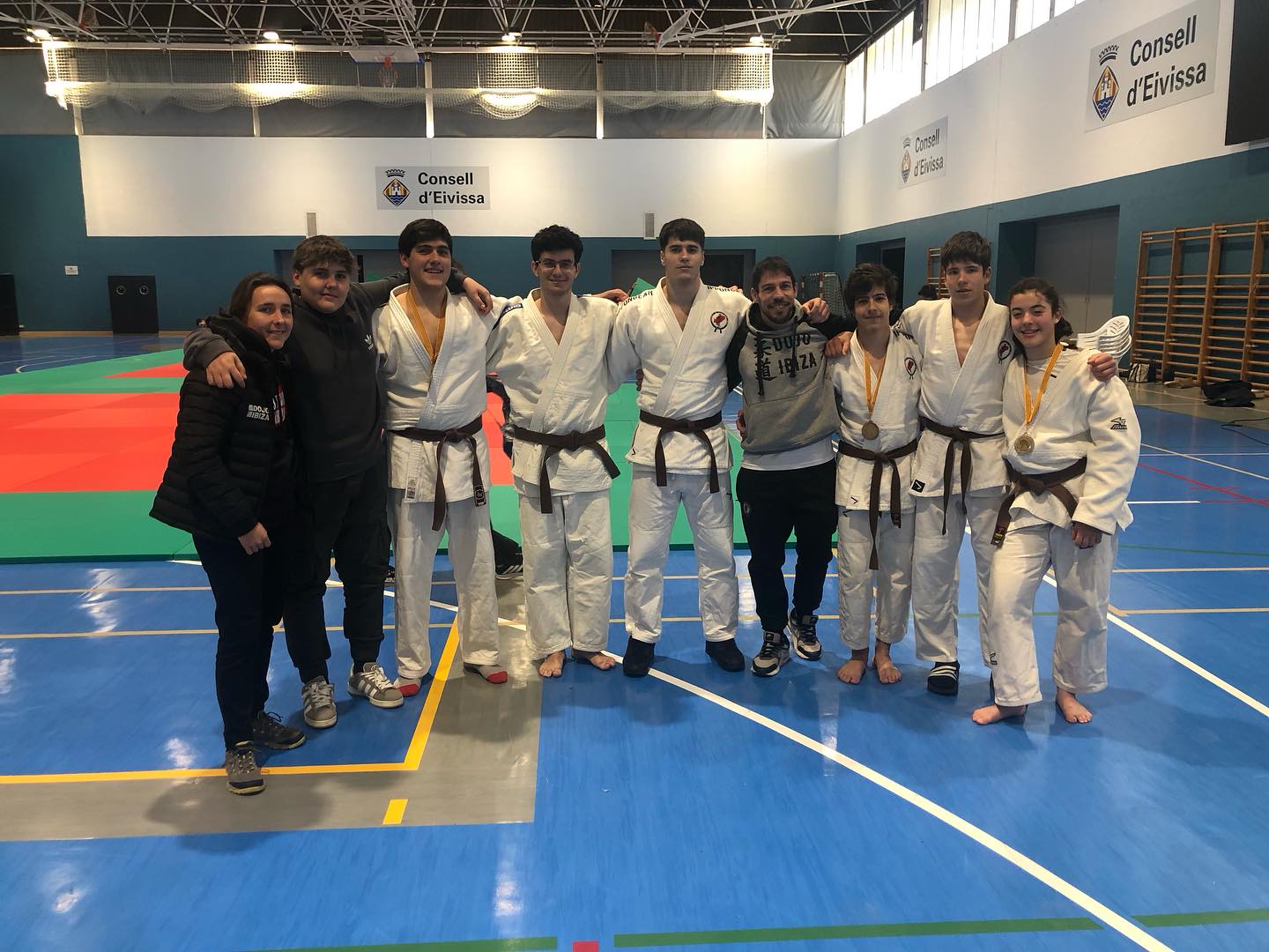 Campeonato de Baleares junior hoy en Ibiza.
🥉Izan Alcoba
🥉Pablo García
🥈Adriana Ferrer
🥇Víctor Juan
Victor disputará la fase sector en Castellón el próximo 22 de febrero.
Enhorabuena a todos!