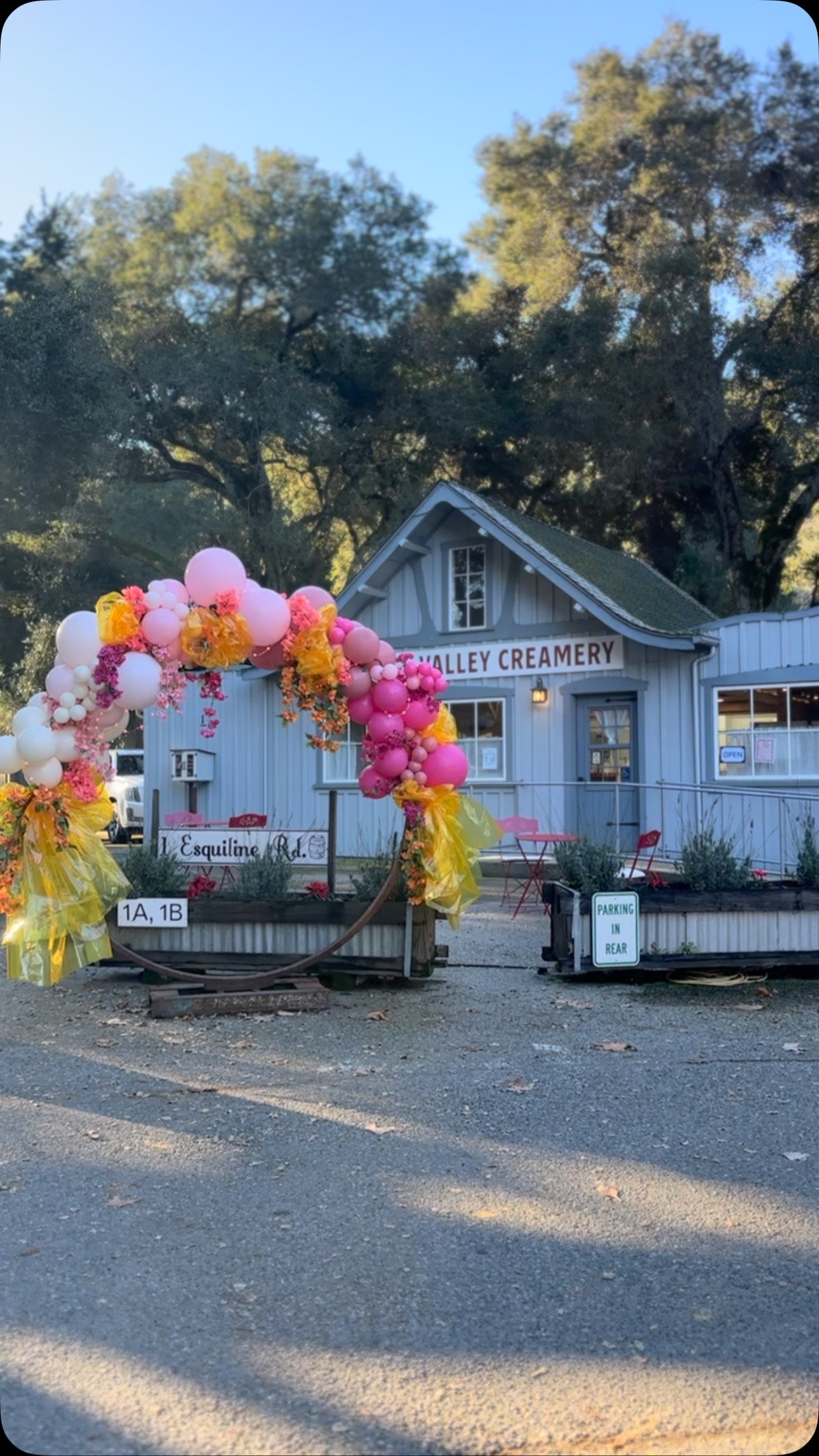 It’s a beautiful morning in the Valley!! Come join us at the @carmelvalleycreamery until 2pm! Grab a coffee, and make sure you get here early enough to get your favorite cheese and fresh @ad.astra.bread.co before they run out!