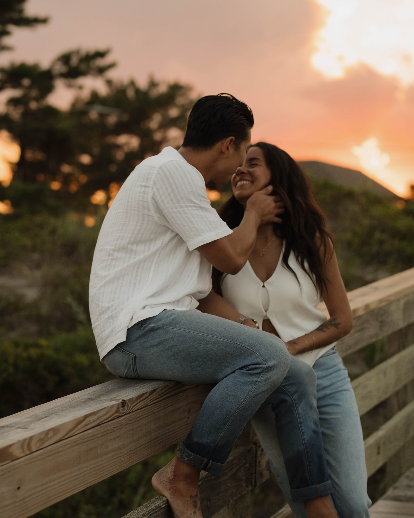 These colors, this sunset, this couple!!! Such a fun night with these two running around as the sun goes down ๐๐ท
#wrightsvillebeachnc #wilmingtonnc #wrightsvillebeachphotographer #wilmingtonncphotographer