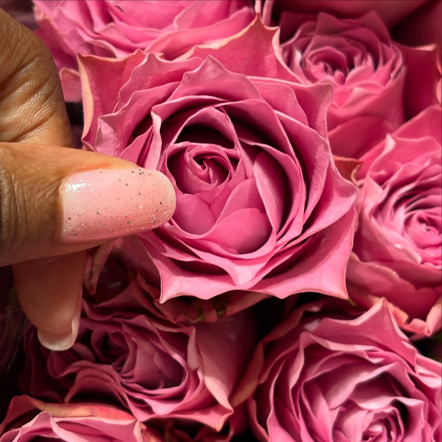 Love is in the Air❤️
#valentinesday #love #rosebouquet #roses #flowers #florsit