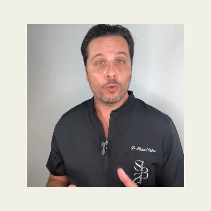 👃SBS TALK : La rhinoplastie médicale expliquée par le Dr. Veber 👃
Vous cherchez une solution douce et efficace pour améliorer l’apparence de votre nez sans chirurgie ? La rhinoplastie médicale est peut-être faite pour vous !
Dans cette vidéo, le Dr. Veber répond à toutes vos questions :
💉 Qu’est-ce que la rhinoplastie médicale ?
✨ Quels résultats peut-on obtenir avec des injections d’acide hyaluronique ?
⏱️ Pourquoi cette technique est rapide, non invasive, et idéale pour harmoniser votre visage ?
Une méthode qui offre des résultats naturels, sans douleur et sans arrêt de vos activités !
📽️ Découvrez comment la rhinoplastie médicale peut sublimer votre nez en quelques minutes. Regardez la vidéo et laissez vos questions en commentaire :
Le Dr. Veber se fera un plaisir d’y répondre !
👉Prenez rendez-vous dès aujourd’hui pour une consultation personnalisée !
#RhinoplastieMédicale #BeautéNaturelle #MédecineEsthétique #SublimerSansChirurgie #drveber
•
•
•
•
👃SBS TALK: Medical Rhinoplasty Explained by Dr. Veber 👃
Are you looking for a gentle and effective solution to enhance the appearance of your nose without surgery? Medical rhinoplasty might be just what you need!
In this video, Dr. Veber answers all your questions:
💉 What is medical rhinoplasty?
✨ What results can be achieved with hyaluronic acid injections?
⏱️ Why is this technique quick, non-invasive, and perfect for harmonizing your facial features?
A method that provides natural results, pain-free, and with no downtime!
📽️ Discover how medical rhinoplasty can refine your nose in just a few minutes. Watch the video and leave your questions in the comments:
Dr. Veber will be happy to answer them!
👉 Book your personalized consultation today!
#MedicalRhinoplasty #NaturalBeauty #AestheticMedicine #EnhanceWithoutSurgery #drveber