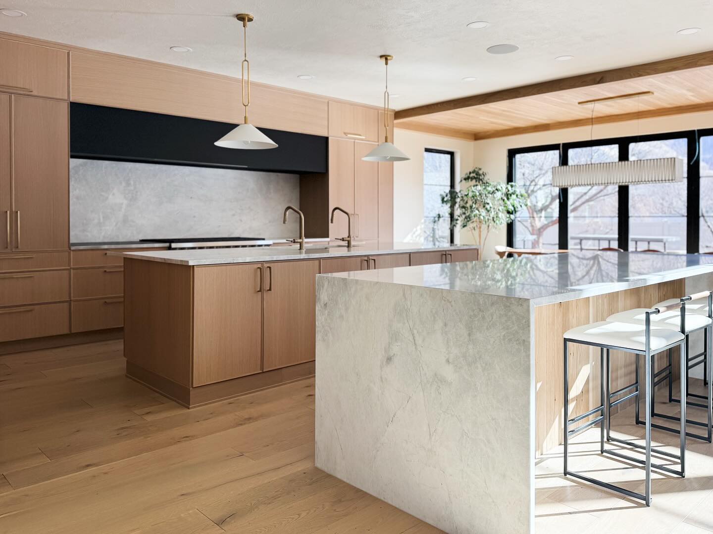 I couldn’t wait to share a sneak peek of our latest project! ✨ Our #JapandiRemodel beautifully blends Asian influences with natural, clean elements for a serene and timeless space. #JapandiDesign #HeartProject #HouseandHavenDesign