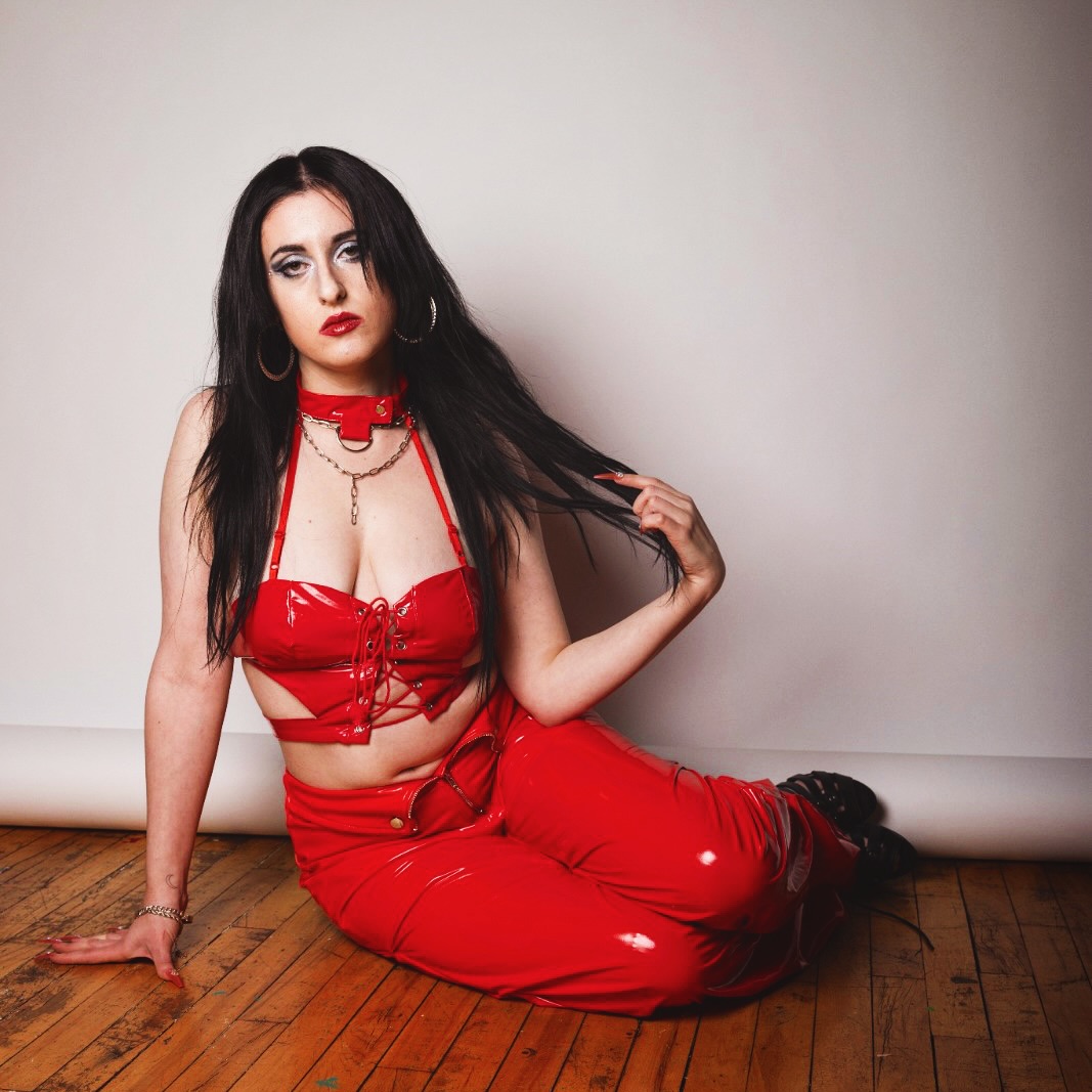 NO, I DON’T EVEN CARE…♥️💎✨♦️💅🏻
(SONG COMES OUT ON VALENTINES DAY)💘✨
📸 @joshuagoingphoto
-
-
-
-
-
-
#newmusic #popmusic #popmusician #indiepop #independentartist #idontevencare #oliviaaltair #queenofeverything #newsong #photoshoot #photographers #photography