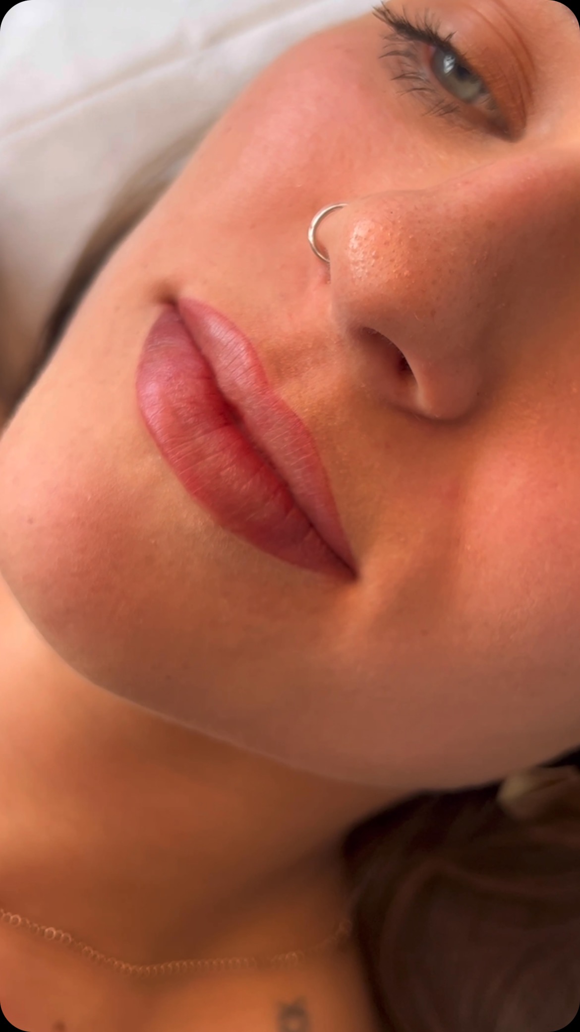 LIPBLUSH 🔥
#pmuartist #permanentmakeup #beauty #beautylove #linz #pmulinz #naturallook #powderlips #lipblush #lippenpermanentmakeup #lips #lippermanentmakeup #liptint