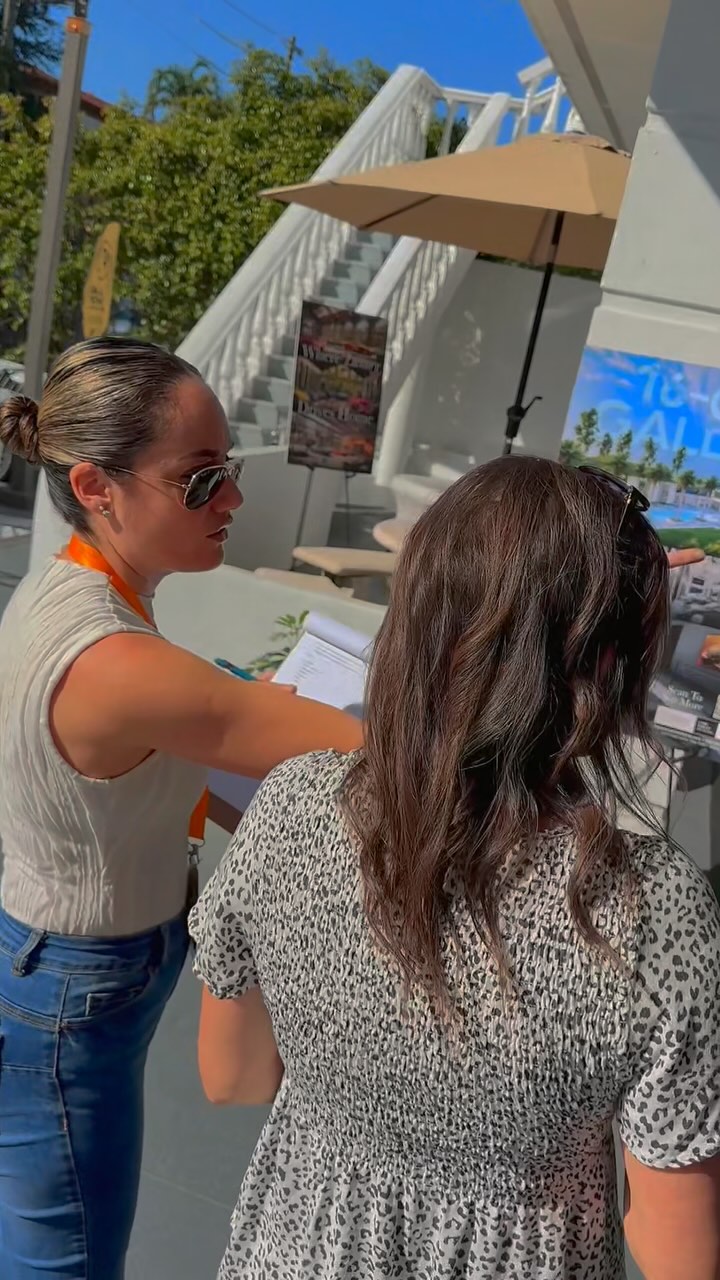 Here’s our team in action at the incredible ‘The Luxe Lane Event’ @the_luxe_lane_naples at #CarsOn5th! 🚗✨ Grateful to be a part of the biggest car show in Naples, Florida,
right in the heart of beautiful downtown Naples. @carson5thnaples
#LuxeLane #CarShow #NaplesFL #DreamCars #LuxuryLife”