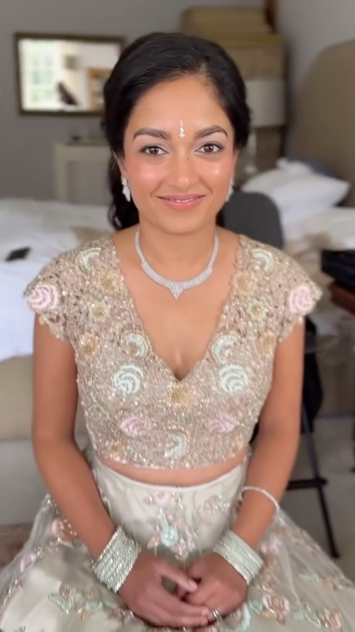 Prianca ✨Natural, glowy, beautiful!
When Prianca got in touch, she informed me she was not a makeup wearer and wanted to look natural and like herself on her wedding day , music to my ears!
Don’t ever be forced into having a look that you don’t feel comfortable in on your special day. If looking super natural is what makes you comfortable and gives you confidence, then do this. I will always advise and recommend things to enhance your features, but my ultimate aim is to make you feel your absolute best.
All of my brides will agree that I create Bridal looks in a really collaborative way . We work together to create your perfect look and I always encourage my brides to speak up if there is anything they are unsure of.
If natural or soft glam makeup is your vibe and you have an event coming up, I would love to hear from you .
Enquiries are taken via my Web link in my bio or via email .
www.kerrybaines.com/contact
Kerrybaines@me.com
Hair, Makeup, Dressing - by me
Photographer - @davidliebstphotography
Florist/ bouquet - @theherefordshireflowerstudio
outfit - @mytrousseau
#bridalmakeup #bridalmua #bridalmakeupartist #solihullmua #midlandsmua #birminghammua #muamidlands #muabirmingham #hairstylistbirmingham #asianbridalmua #indianbridalmakeup #naturalmakeup #naturalindianmakeup