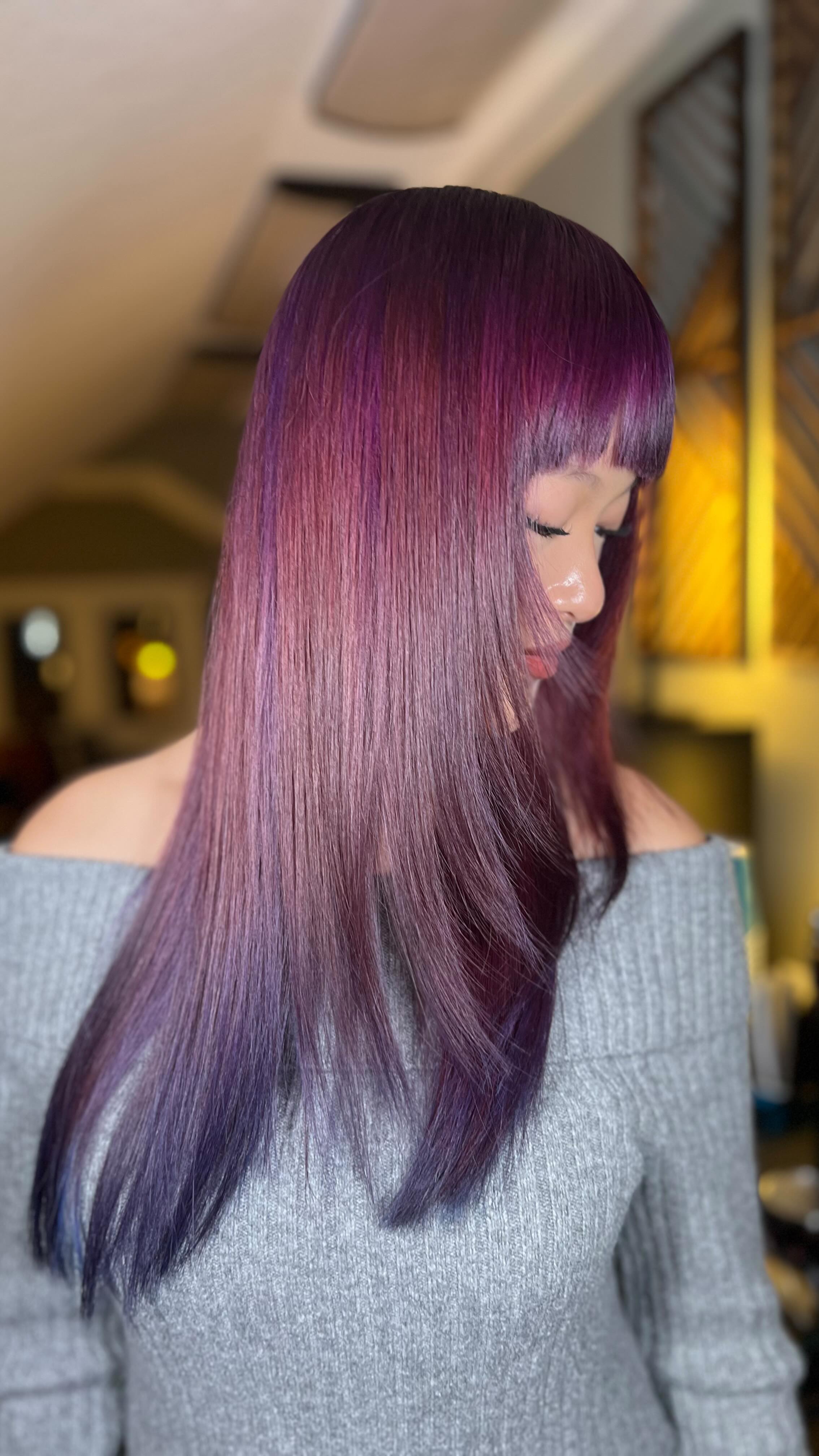 Haircut and color by me. Purple with a dash of pink. 💜🩷
.
.
.
#marinathebeautybff #thebeautybffsalon
#matthewrobertsalon #hairbrained #mn #hairstylist #haircolorist #hmong #smallbusiness