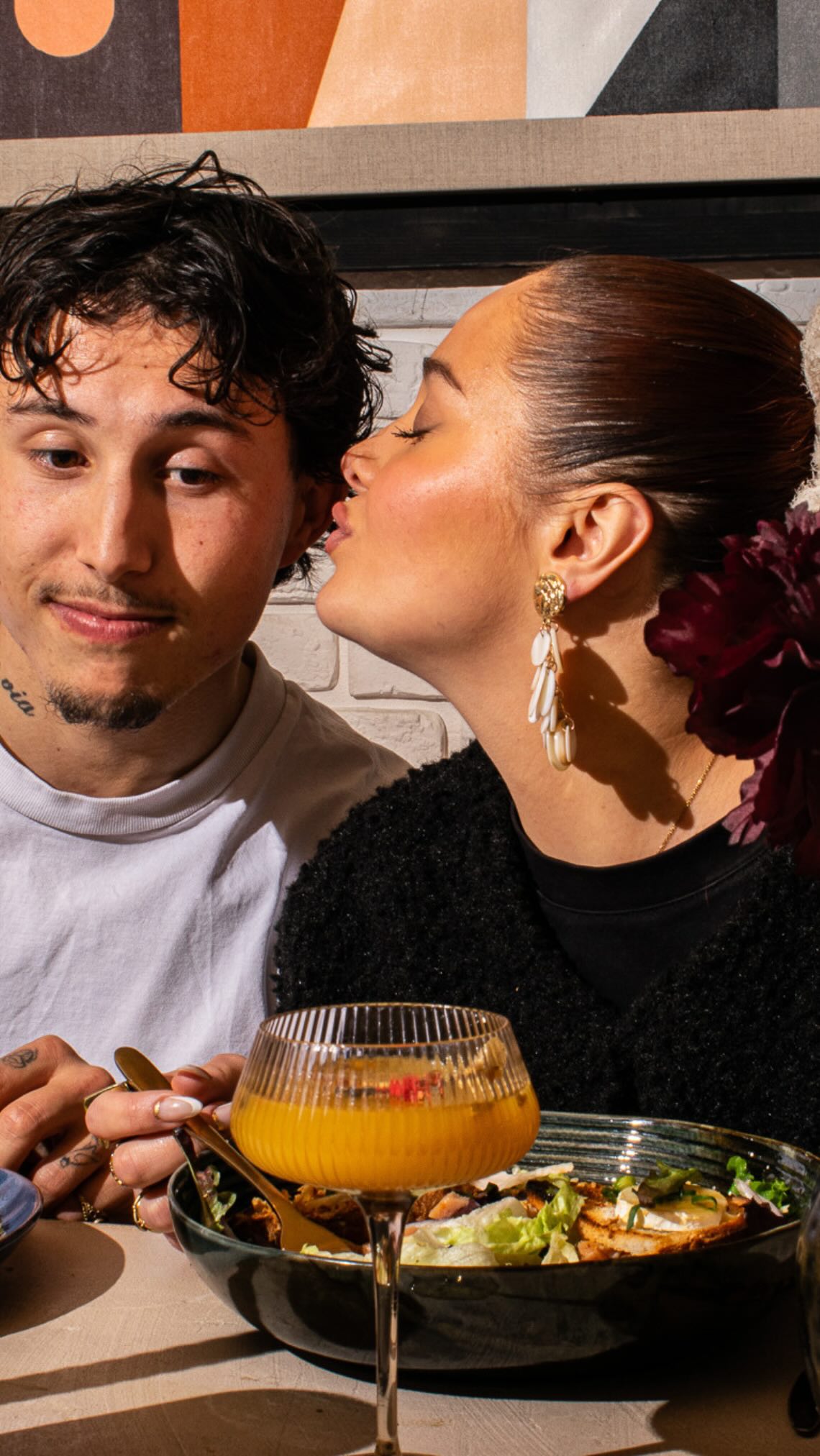 Merci Maman met de l’amour dans vos assiettes !💕
Pour cette Saint-Valentin, quoi de mieux qu’un dîner aux chandelles à deux, avec un repas aussi savoureux que l’amour qui vous unit ? 💖🔥
Plutôt team celib à terre ou team in love?? 💬⬇️
💫 Au resto comme à la maison !
📍 68 route de Roissy, Tremblay-en-France
#saintvalentin #sansvalentin #restaurant93 #bonnesadresse93