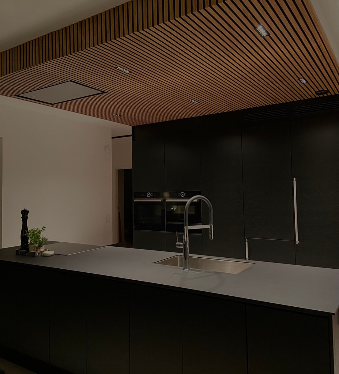 It’s all about the details! We love collaborating and creating innovative designs that bring out the best in every home and puts a modern personal touch ✨