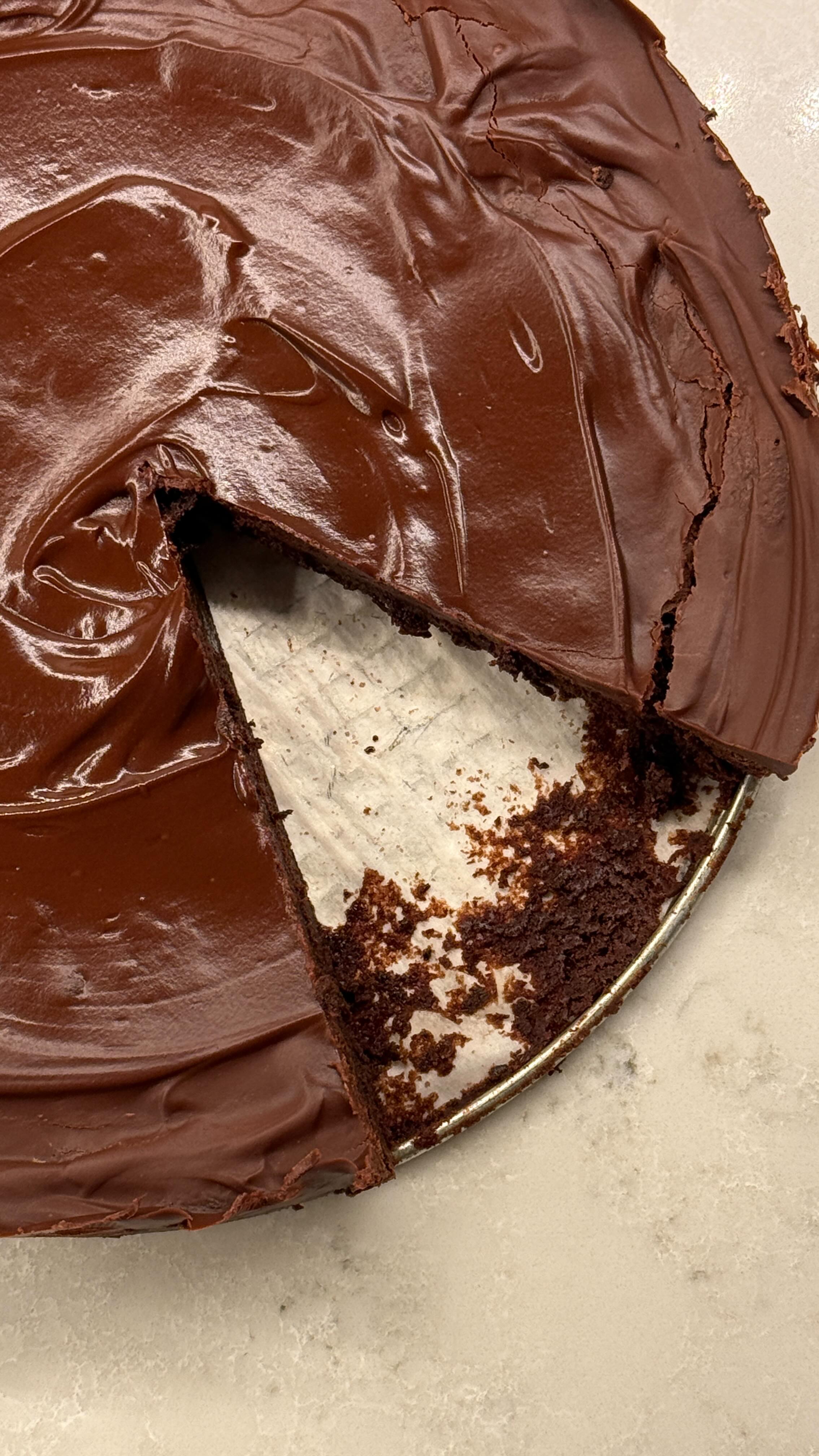 Flourless Chocolate Cake 🍫💗
A cake that has become a personal staple for those gloomy days that need an indulgent moment to look forward to. A velvety rich treat!
Cake
1/2 c butter
1 c semi sweet chocolate chip
3/4 c sugar
1/8 t salt
1 t vanilla
3 eggs
1/2 c coco powder
1 T espresso
Glaze
3 T butter
2/3 c semi sweet chocolate chip
- Set oven to 375
- Melt butter and chocolate chips for the cake
- Once cooled mix in sugar, salt, vanilla, eggs, coco powder, espresso
- Bake for 25-30 mins
- LET COOL FULLY
- Melt butter and chocolate chips for glaze
- Pour on top of cake
- Serve when icing become slightly hard
✨Perfect for personal consumption or for a party!! Let me know if you try!!