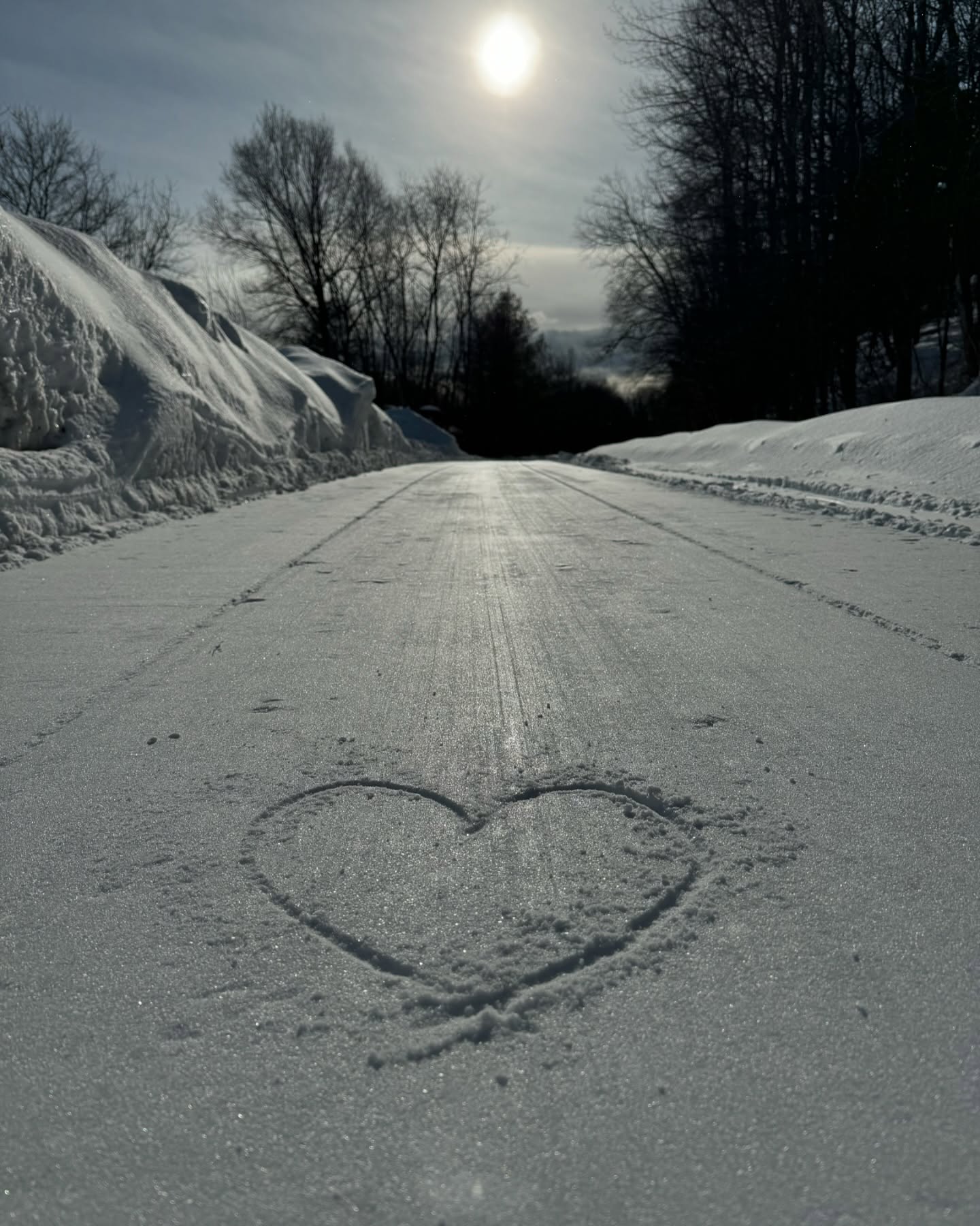 Loving the fresh groomed trail! Thank you @vtvast 🙏 and all the local clubs for keeping things and people moving in our communities this snowy winter ❤️❄️❤️
#thisiswinter #thisisvt #vermont #ilovermont #winterinvermont #lamoillevalleyrailtrail #lvrt #winterrecreation #travelvermont #vermontforreal