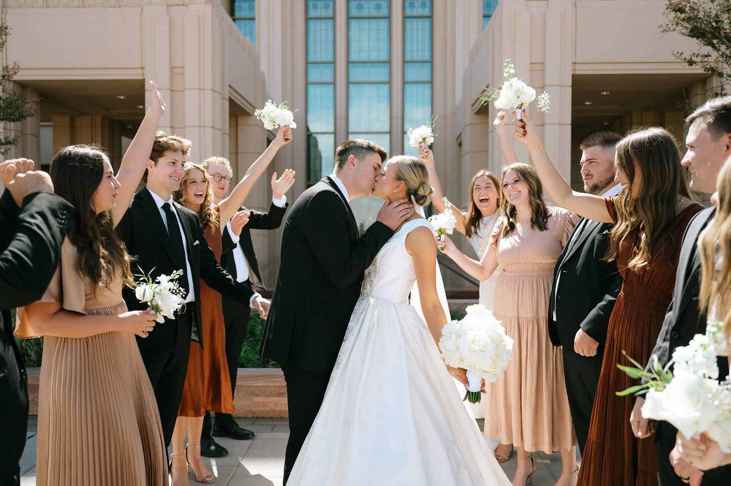 Two hearts, one love, and a lifetime of memories to come 💍✨💞
.
.
Photo+Video: @emilyandluke_
Design+Decor+Florals: @poppylaneevents_st.george
.
.
#newbeginnings #stgeorgeweddingplanner #poppylaneeventsstgeorge #weddingday#southernutahweddingplanner