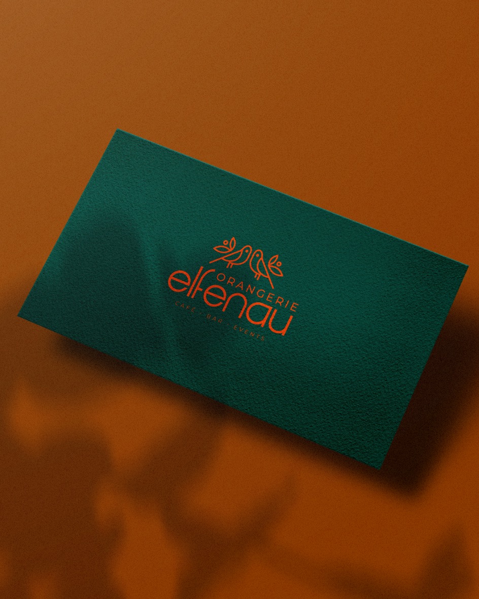 Orangerie Elfenau🌿 • Pour la seconde fois, Emilie m'a confié la création de son identité de marque pour ce nouveau projet. J'ai adoré découvrir ce lieu incroyable caché au milieu d'un parc emblématique de Bern où une multitude de races d'oiseaux se côtoient, toutes plus loquaces les unes que les autres ! #graphicdesign #graphistelyon #identitedemarque