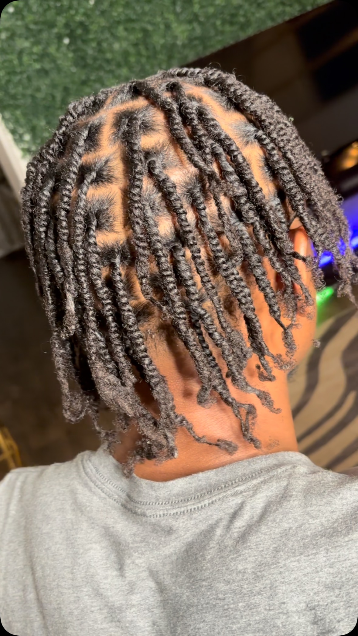 It always gets better over here
Book your starter locs today
Accepting new and existing clients
Link in bio