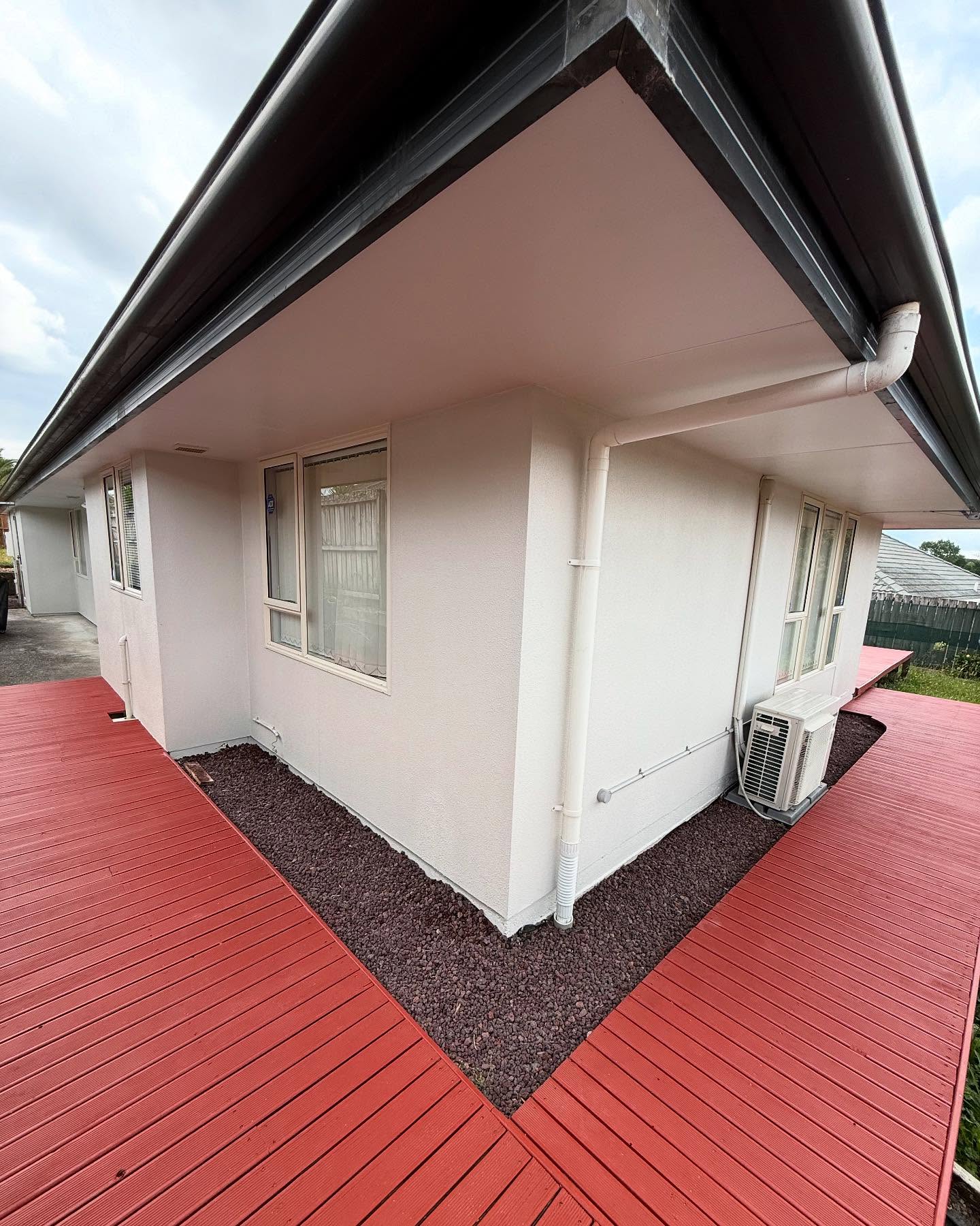 - Plaster repairs ✅
- New controlled joints ✅
- Weathertight entries ✅
- Exterior repaint , soffits, liners, and cladding✅
A quick turnaround for the team but the goal is always the same . Quality work with attention to details 💪. Sprayed textured plaster repairs with new controlled joints are an essential for durability. ✨ great job from the team 🏡 #exteriorpainting #professionalpainters #silverstaterenovations